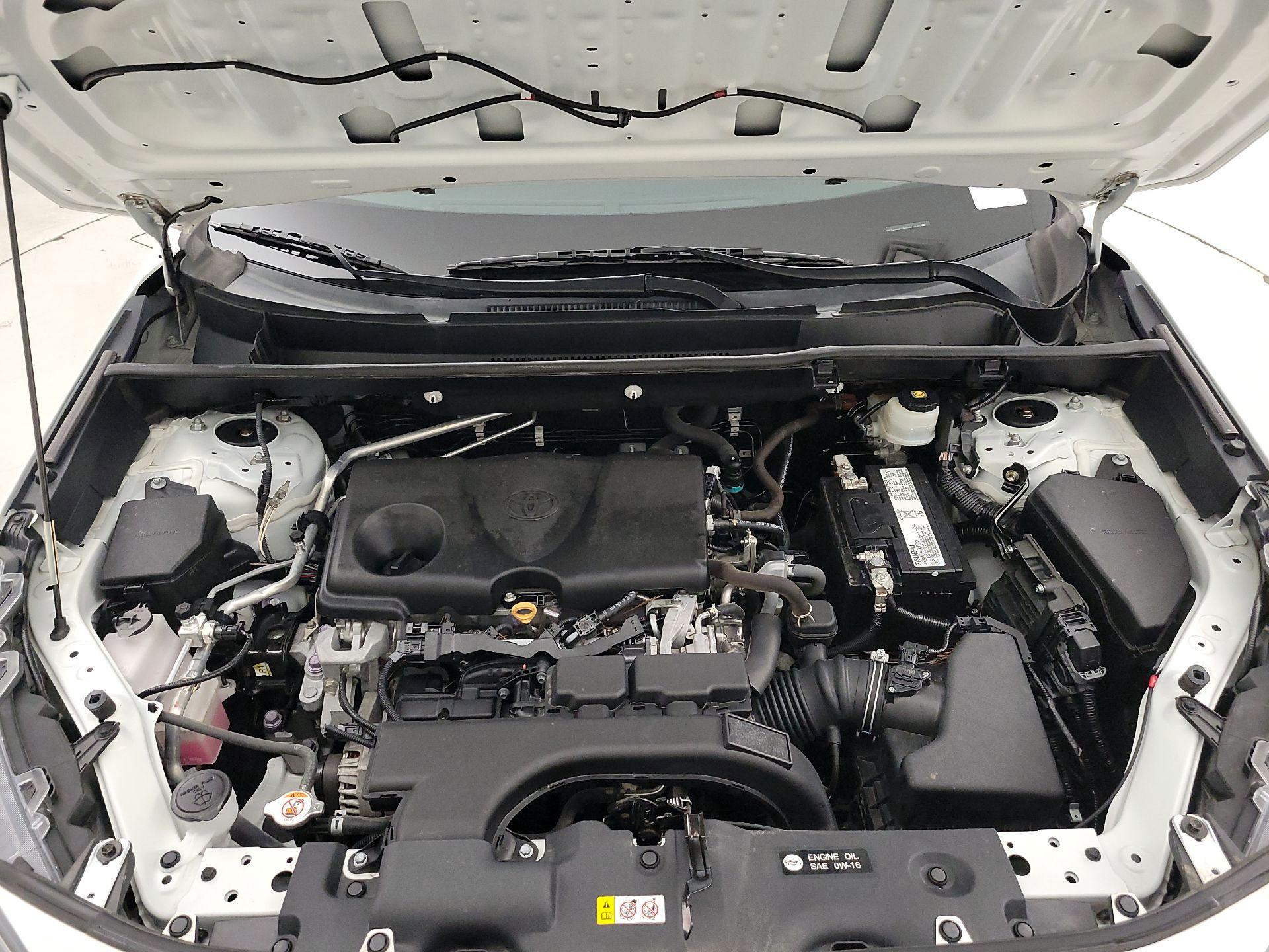 Thumbnail: 2019 Toyota RAV4 - 20