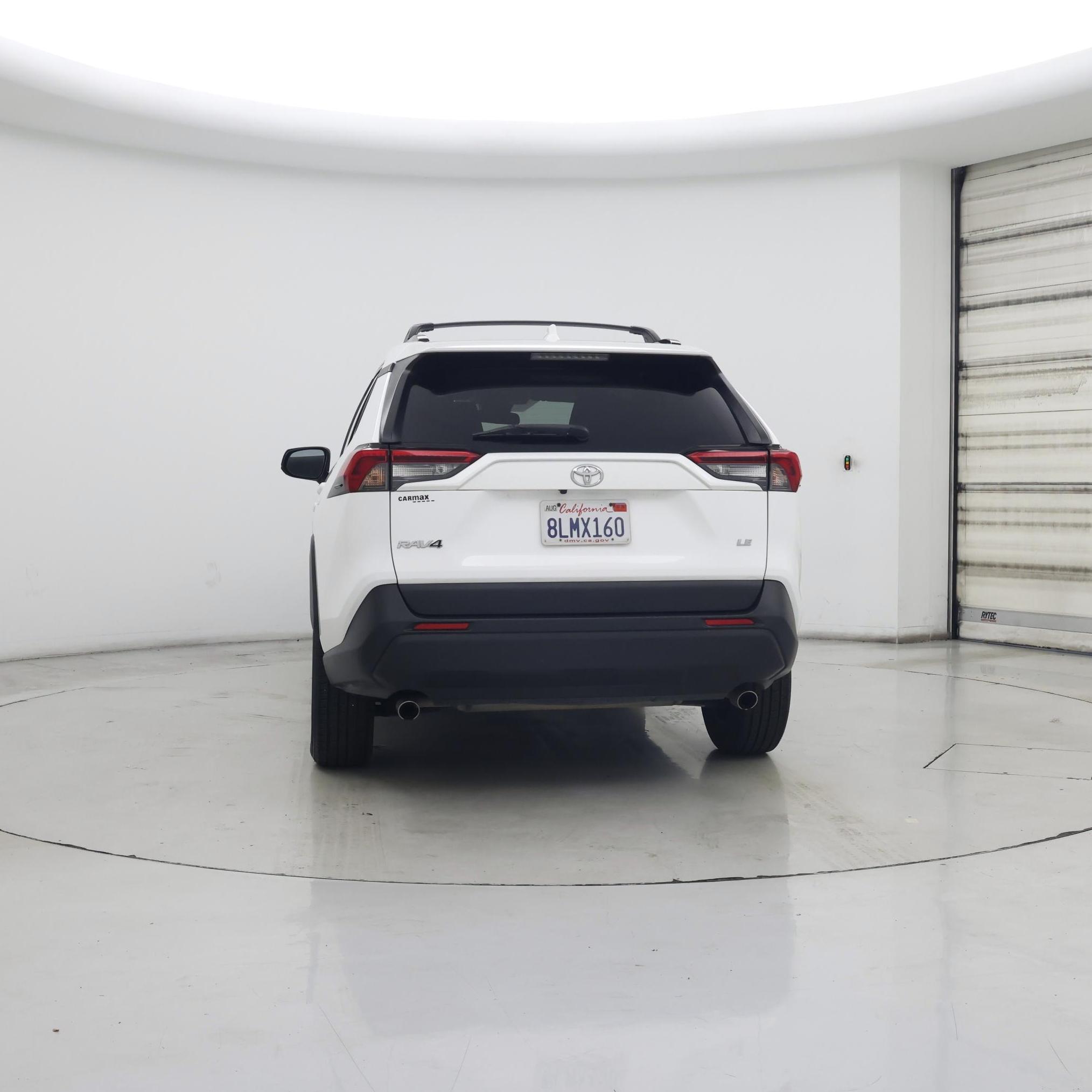 Thumbnail: 2019 Toyota RAV4 - 6