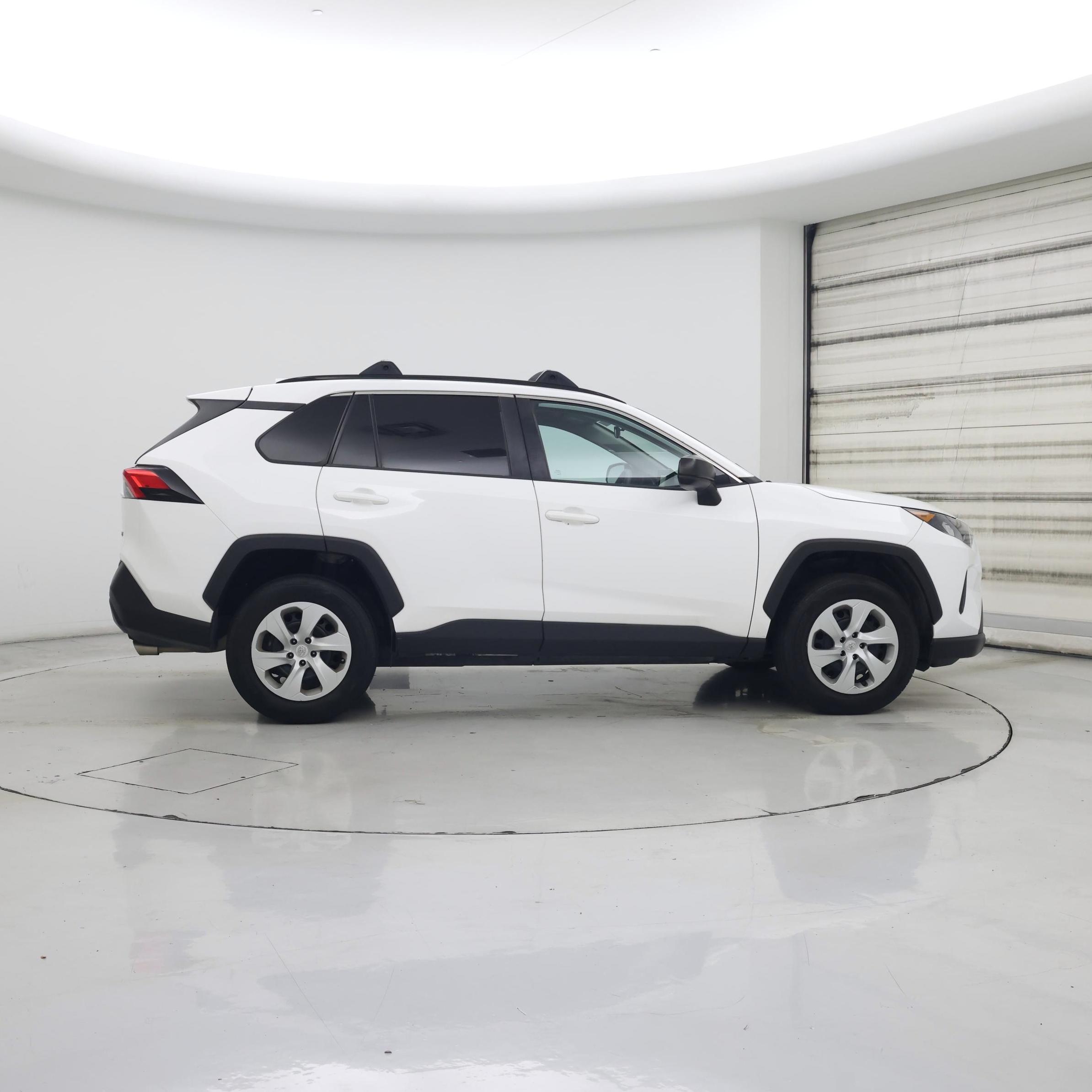 Thumbnail: 2019 Toyota RAV4 - 7