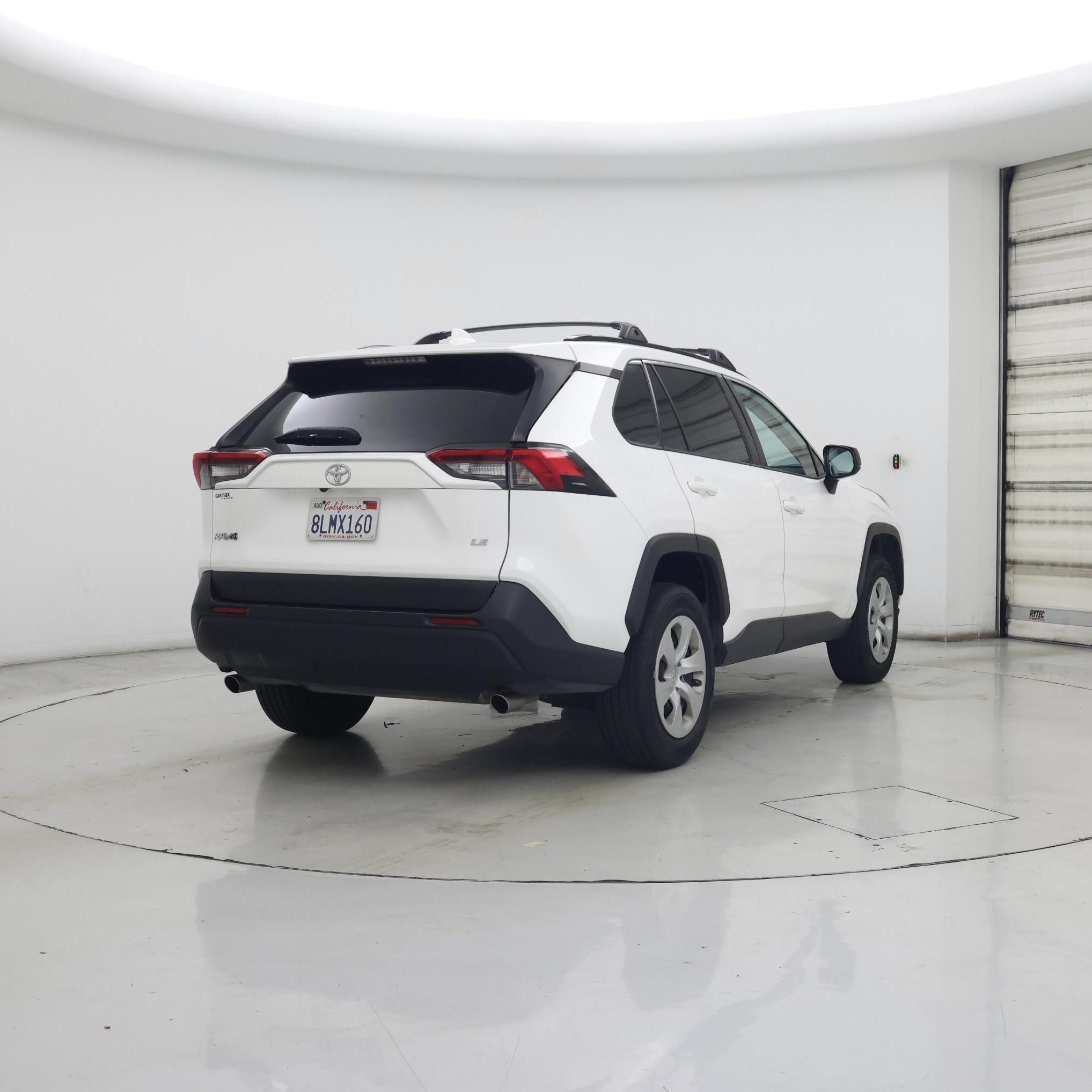 Thumbnail: 2019 Toyota RAV4 - 8