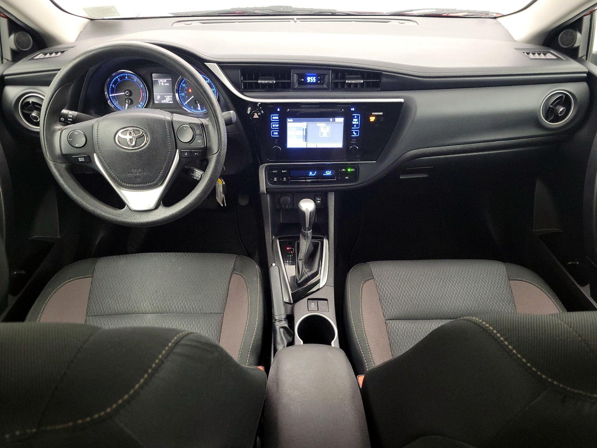 Thumbnail: 2017 Toyota Corolla - 9