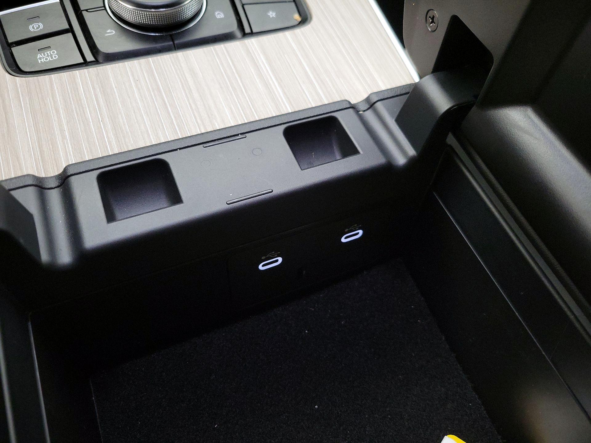 Thumbnail: 2024 Mazda CX-90 - 18