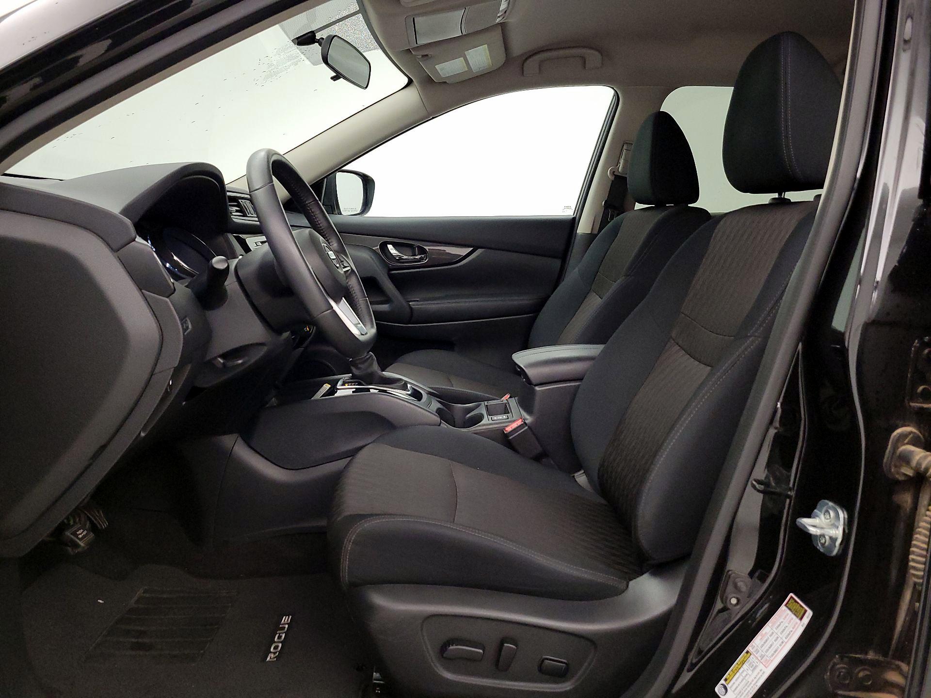 Thumbnail: 2018 Nissan Rogue - 11