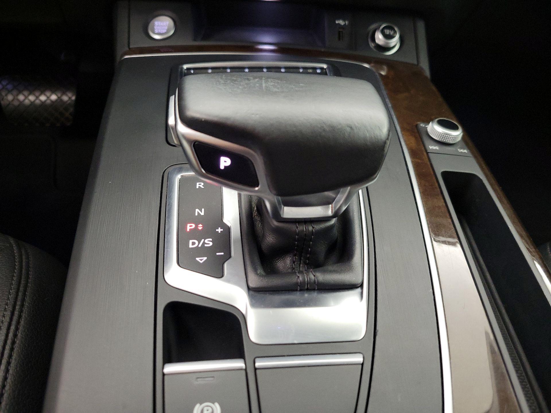 Thumbnail: 2018 Audi Q5 - 18