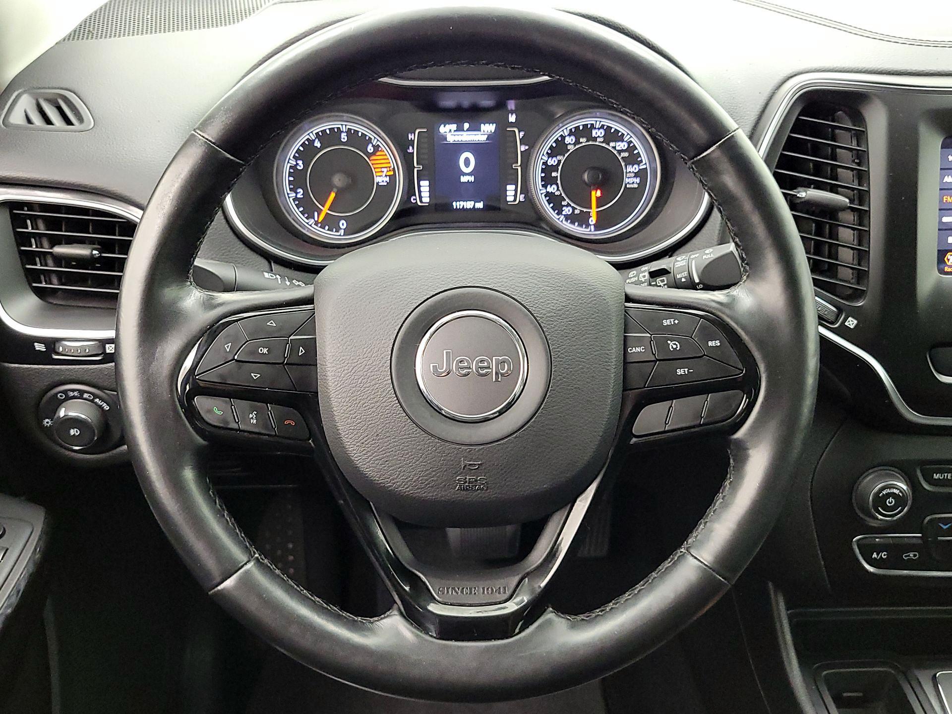 Thumbnail: 2021 Jeep Cherokee - 10