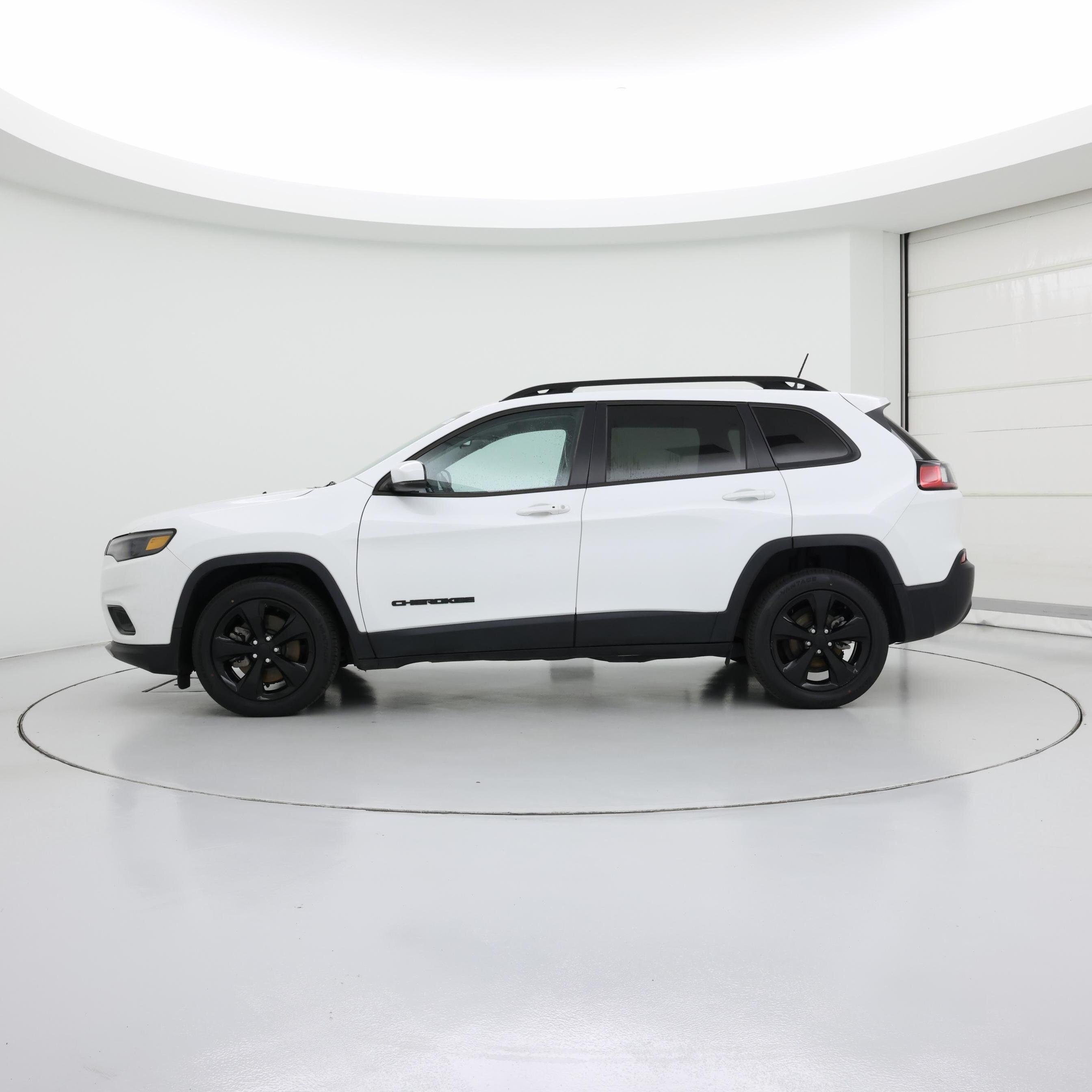 Thumbnail: 2021 Jeep Cherokee - 3