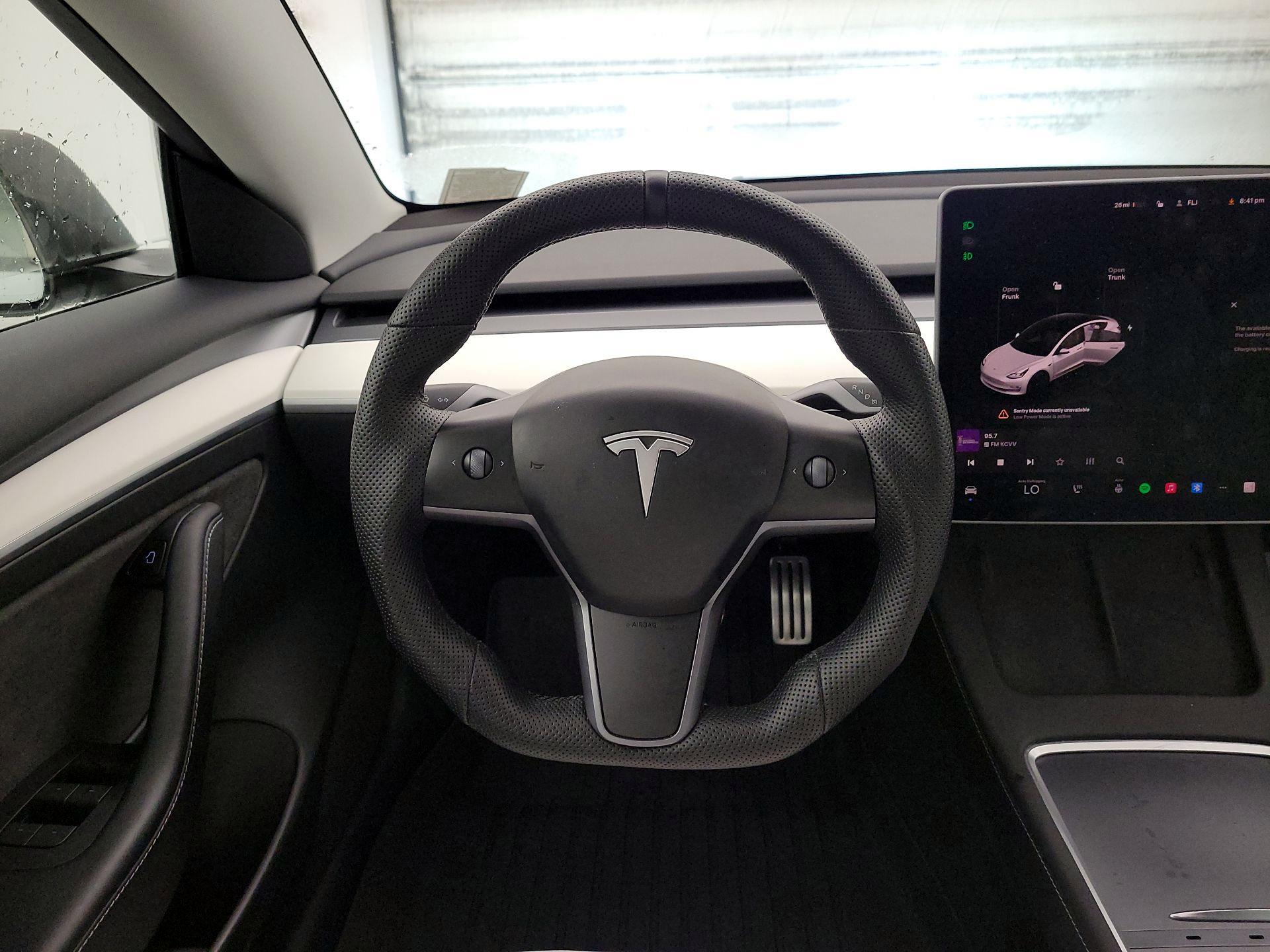 Thumbnail: 2023 Tesla Model 3 - 10