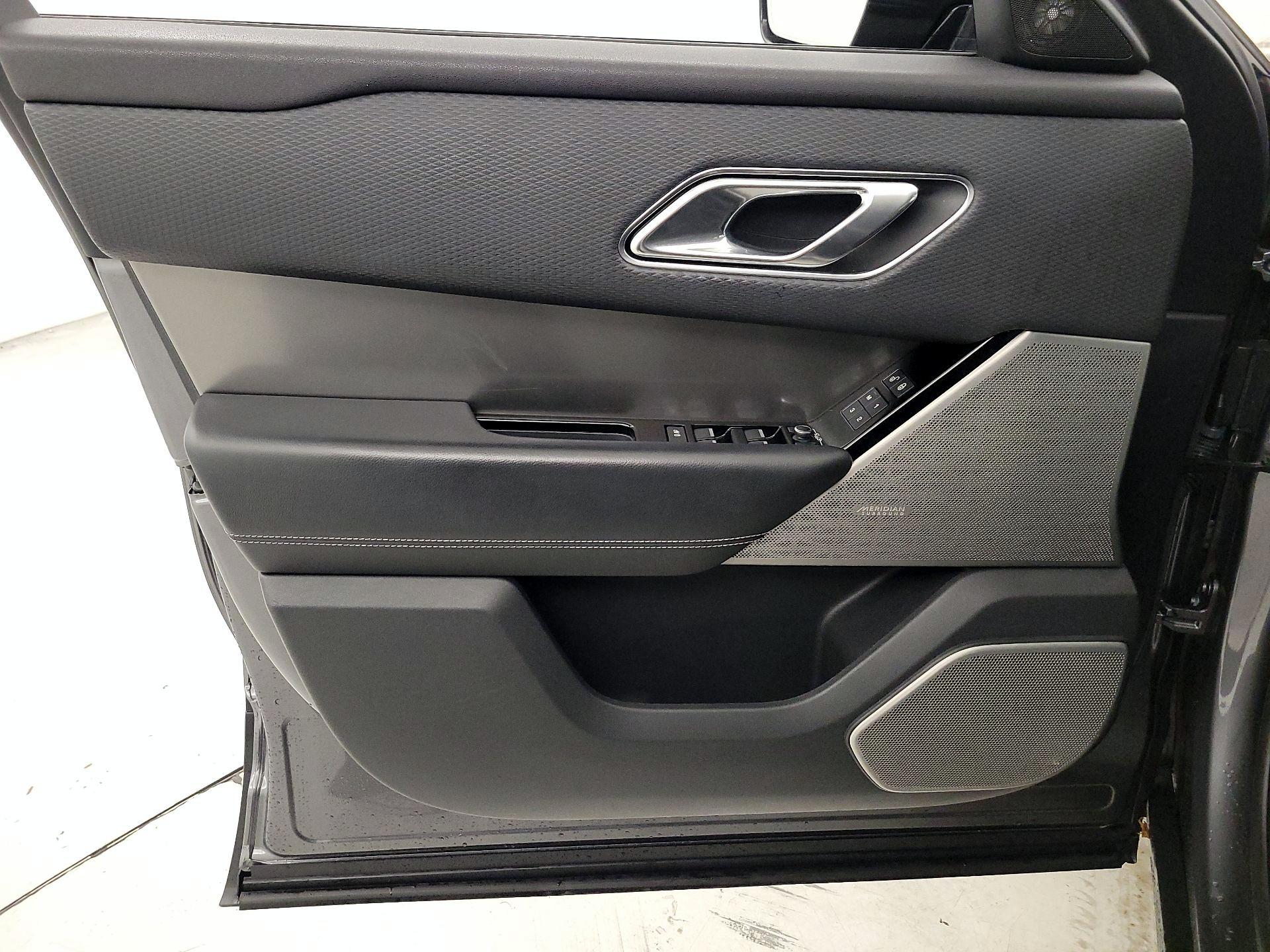 Thumbnail: 2018 Land Rover Range Rover Velar - 12