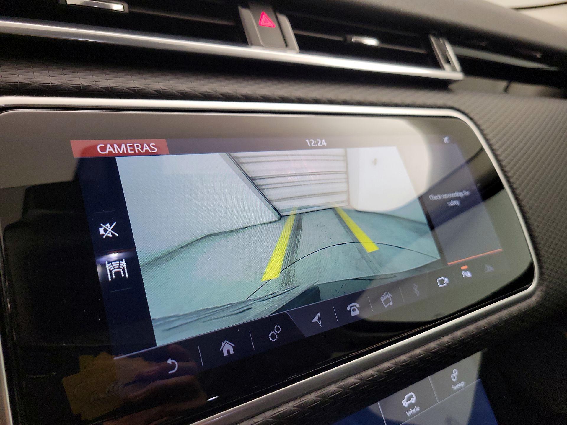 Thumbnail: 2018 Land Rover Range Rover Velar - 14