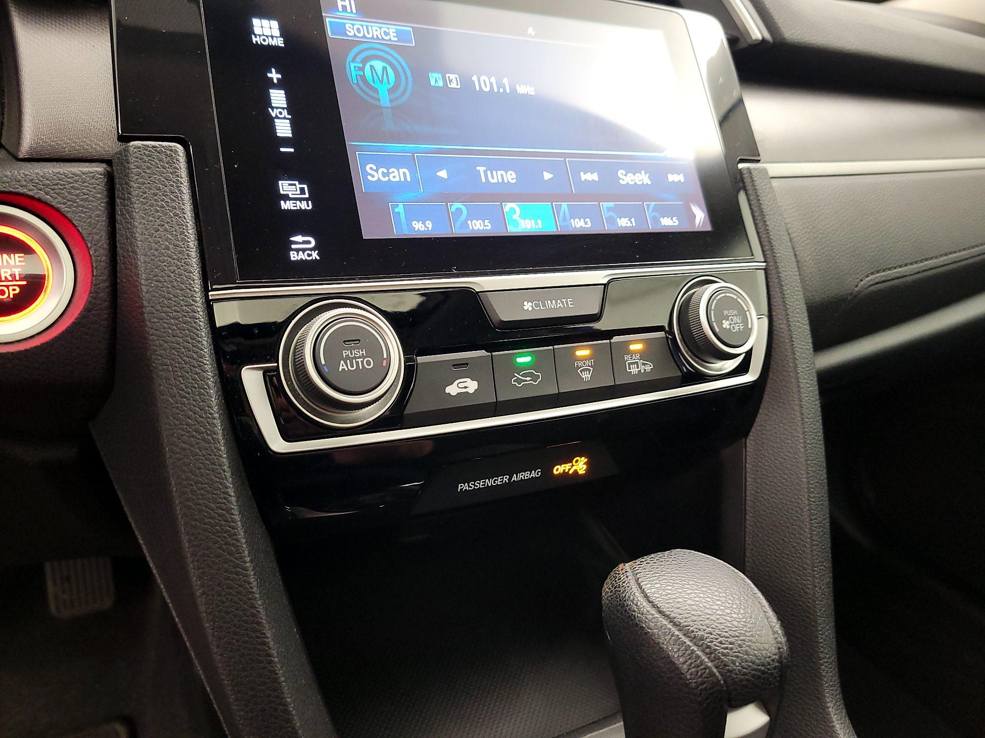 Thumbnail: 2016 Honda Civic - 15