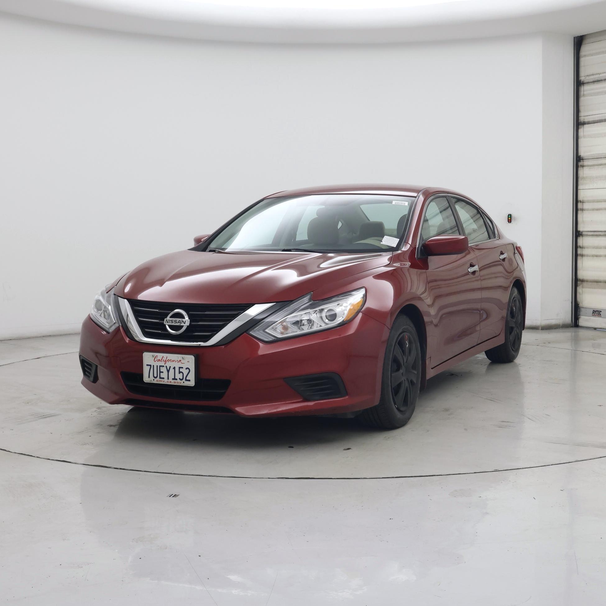 Thumbnail: 2016 Nissan Altima - 4