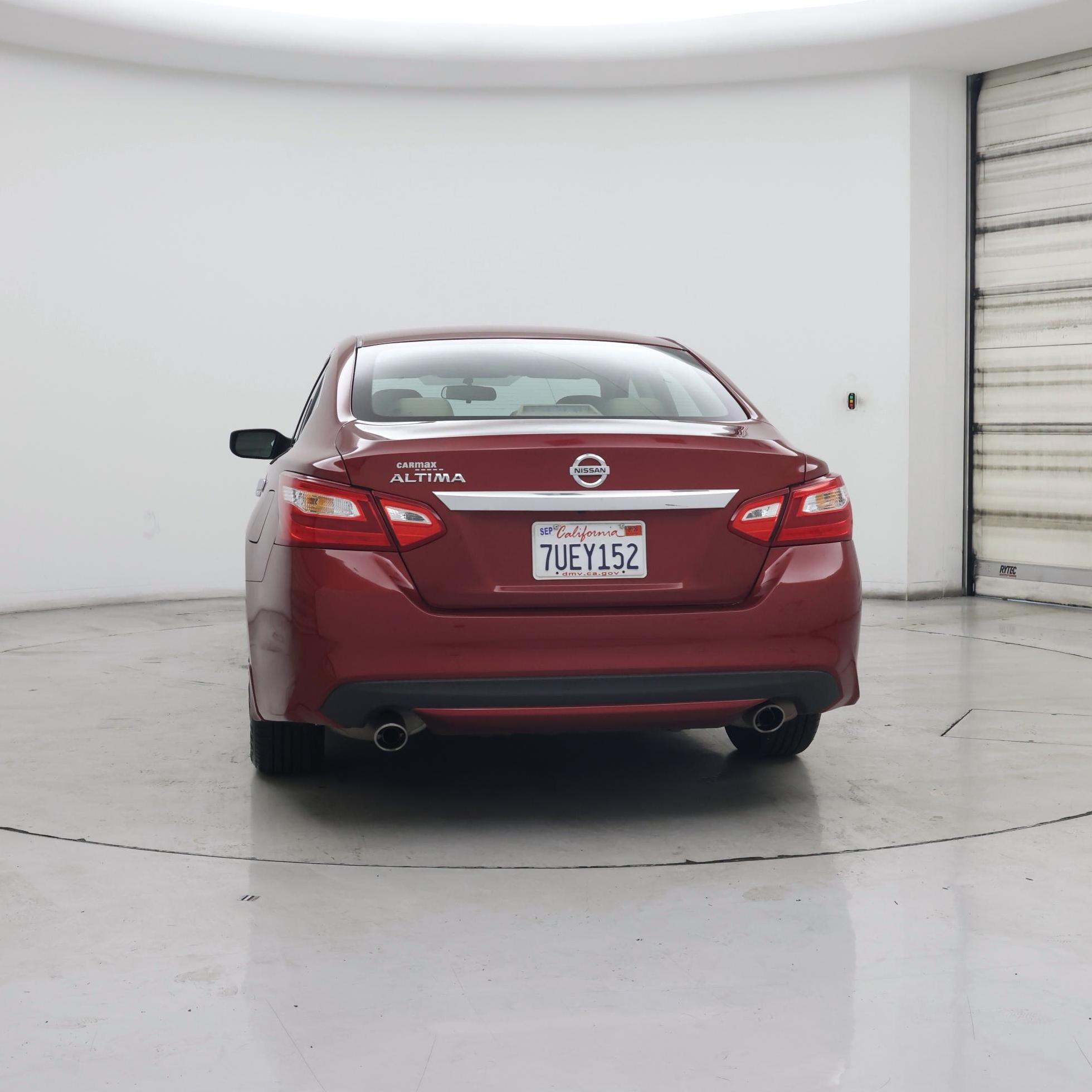 Thumbnail: 2016 Nissan Altima - 6