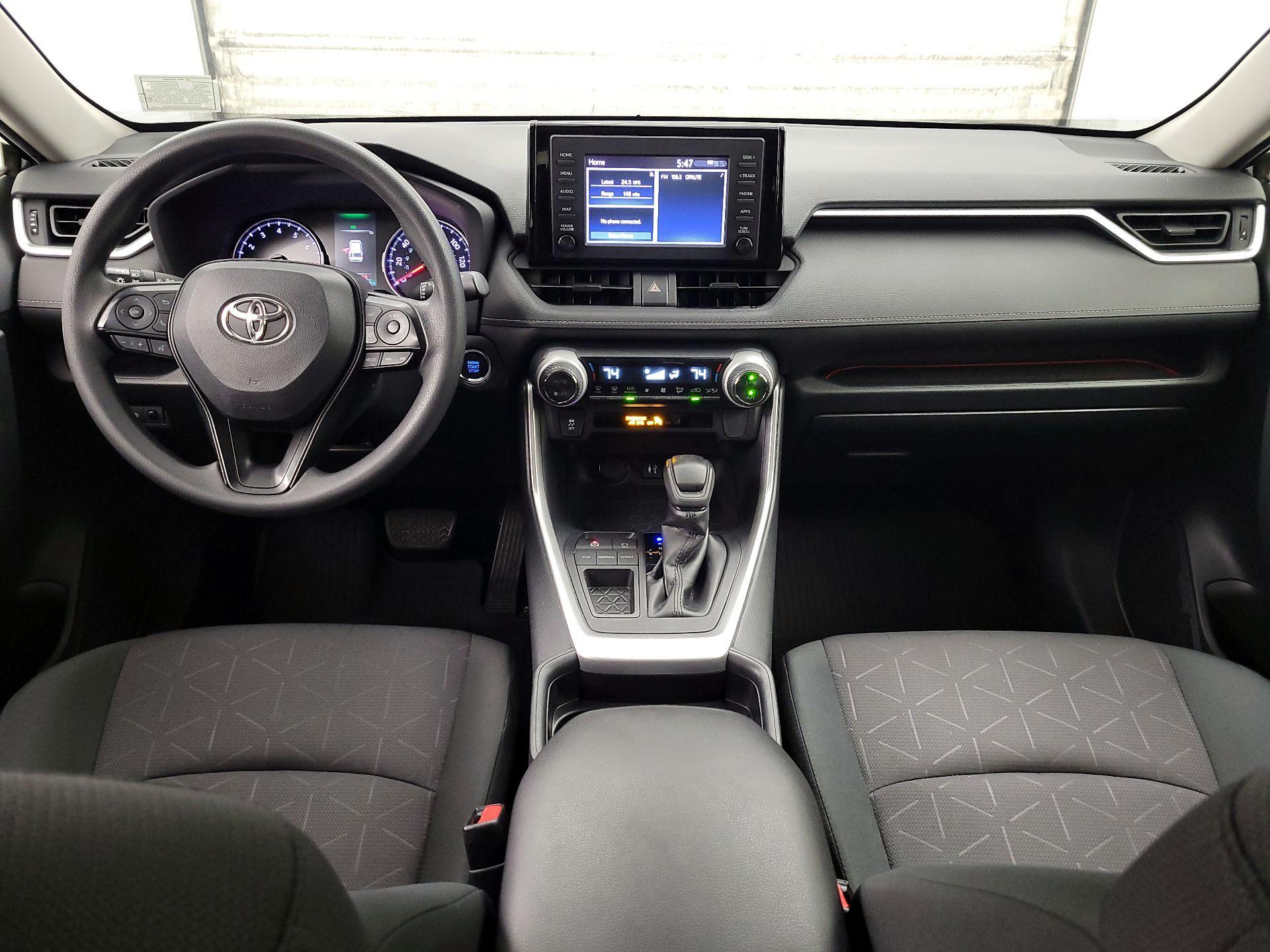 Thumbnail: 2019 Toyota RAV4 - 9