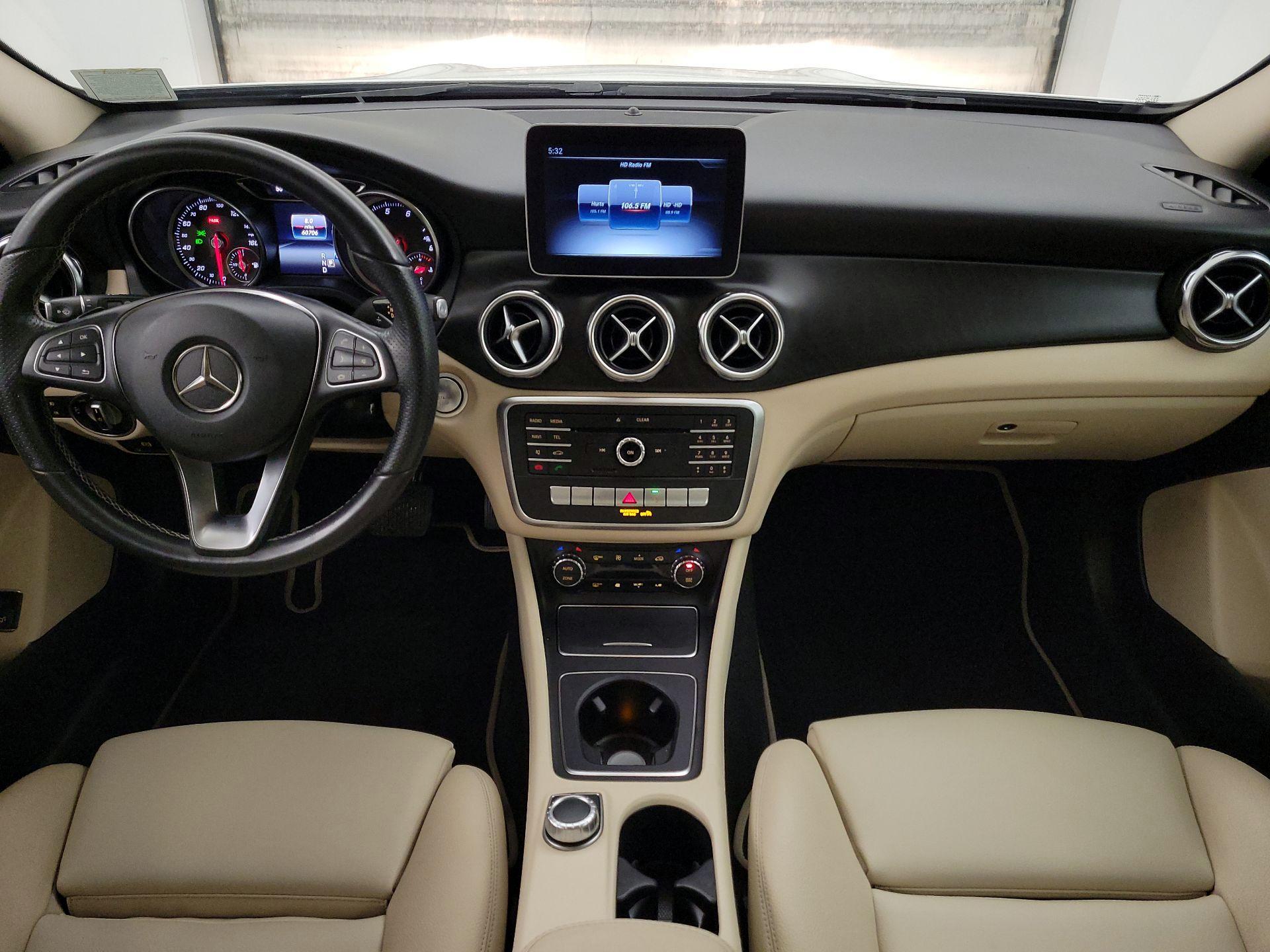 Thumbnail: 2020 Mercedes-Benz GLA - 9