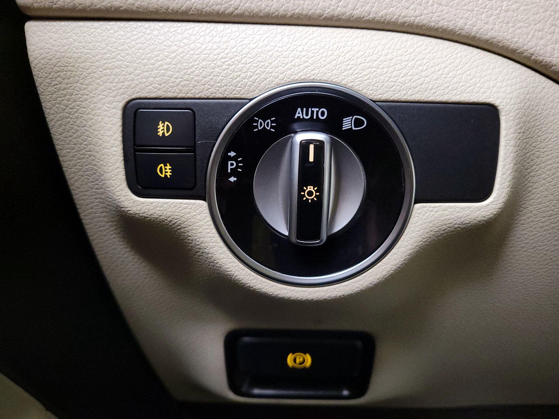 Thumbnail: 2020 Mercedes-Benz GLA - 13