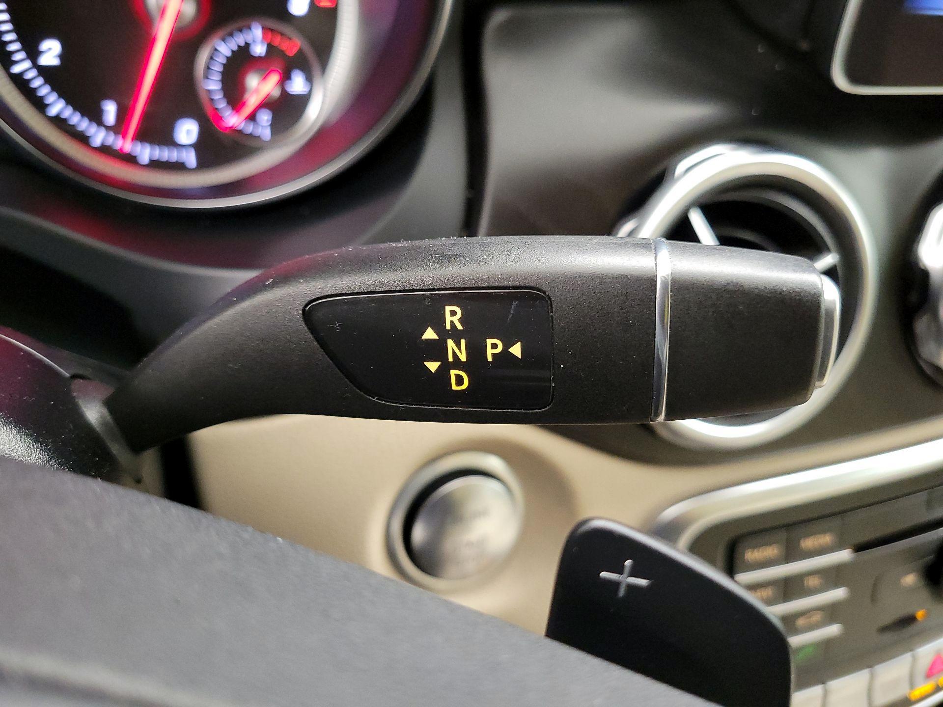 Thumbnail: 2020 Mercedes-Benz GLA - 17