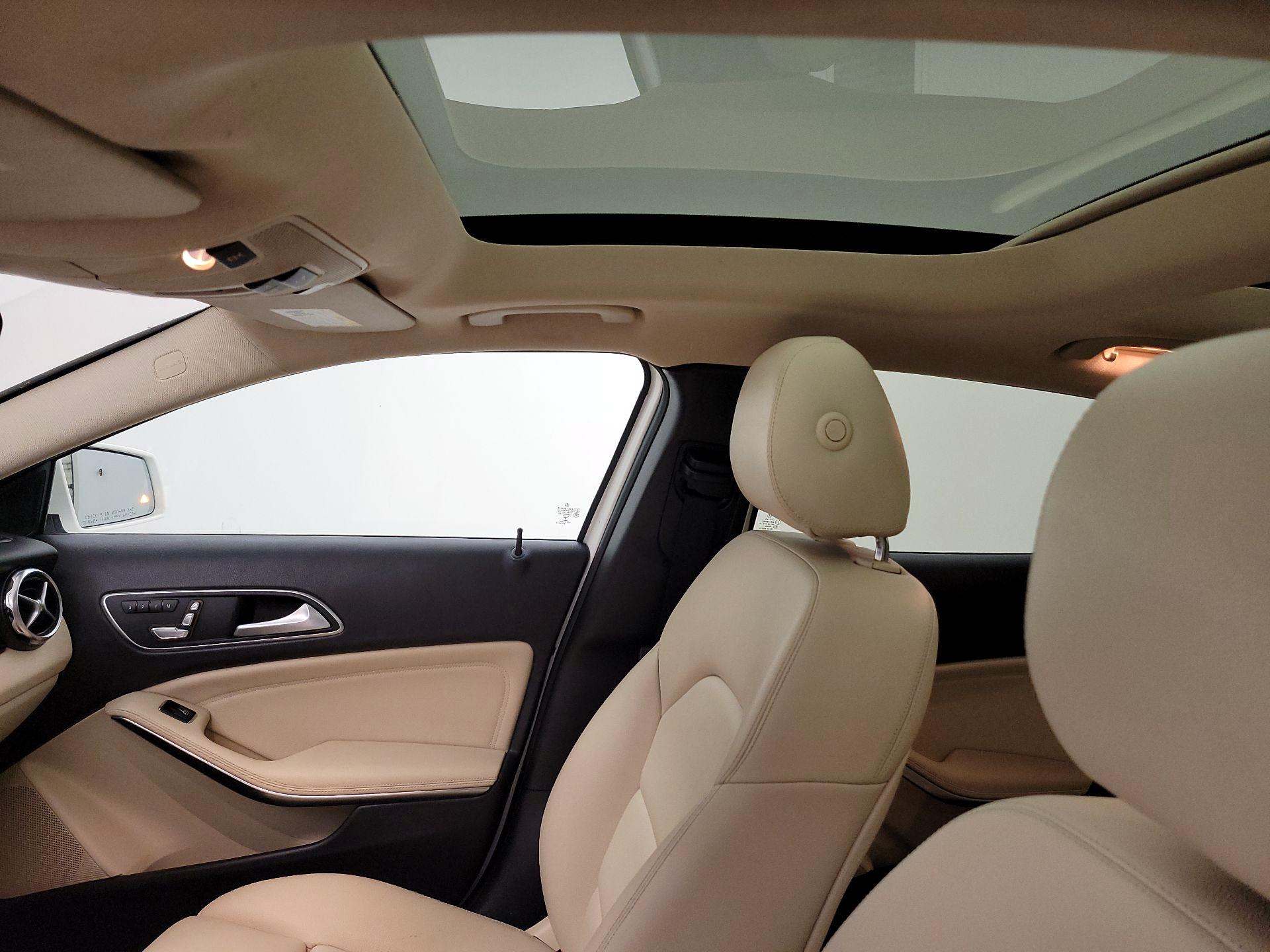 Thumbnail: 2020 Mercedes-Benz GLA - 19