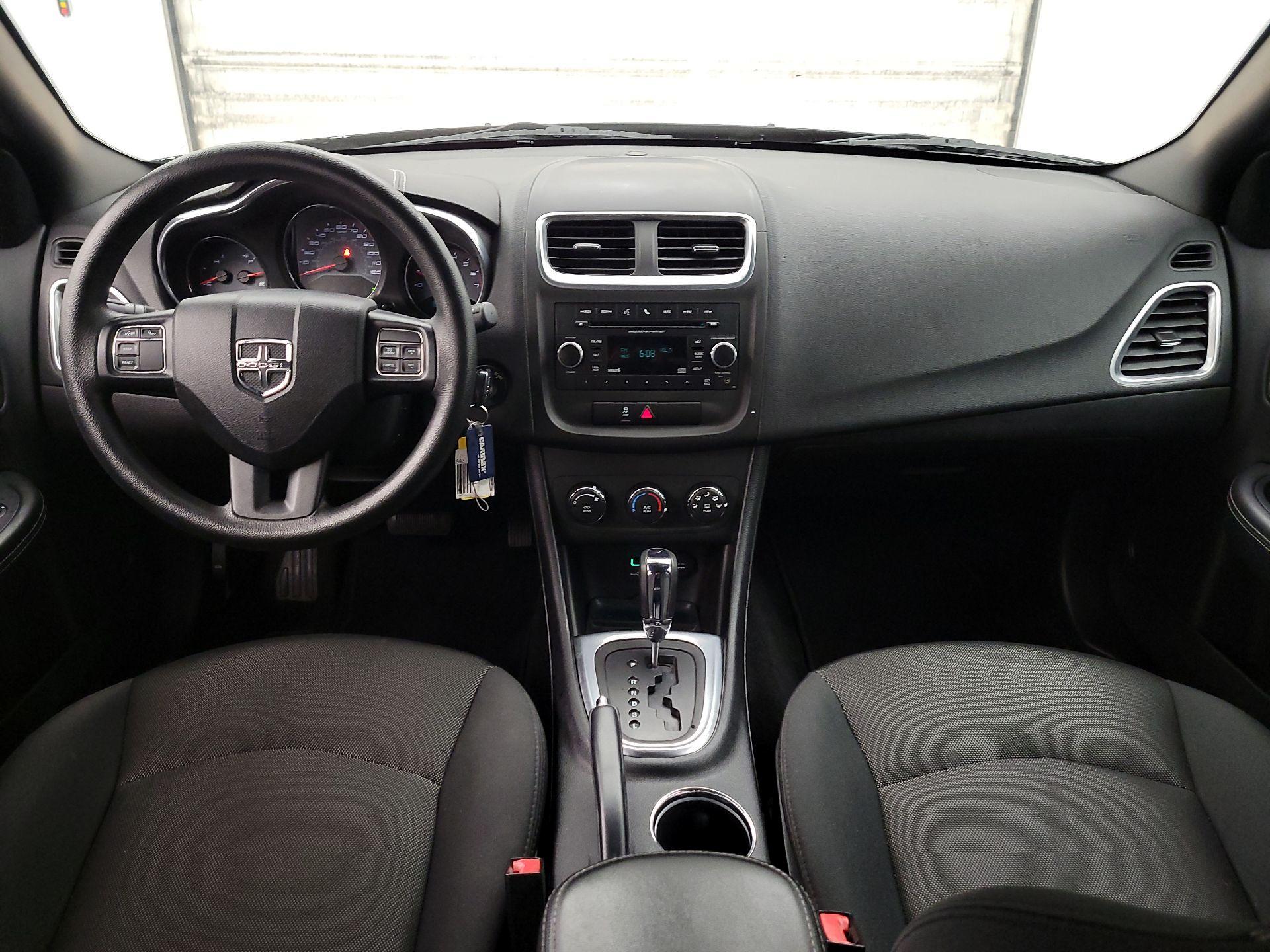 Thumbnail: 2014 Dodge Avenger - 9