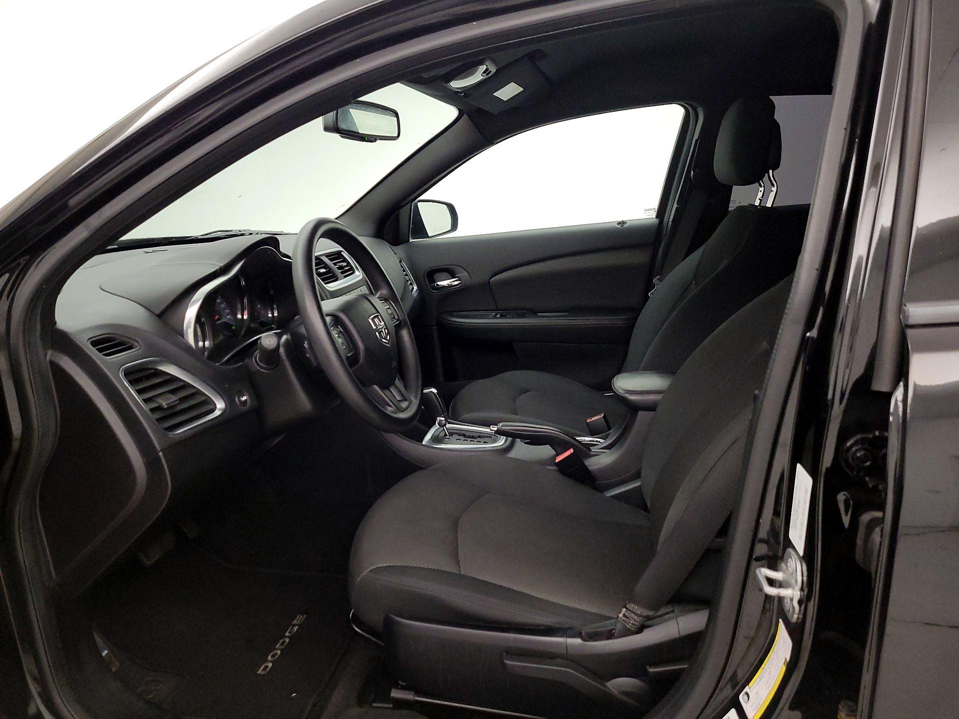 Thumbnail: 2014 Dodge Avenger - 11