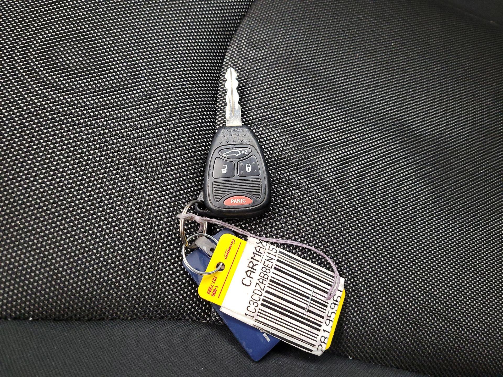 Thumbnail: 2014 Dodge Avenger - 20