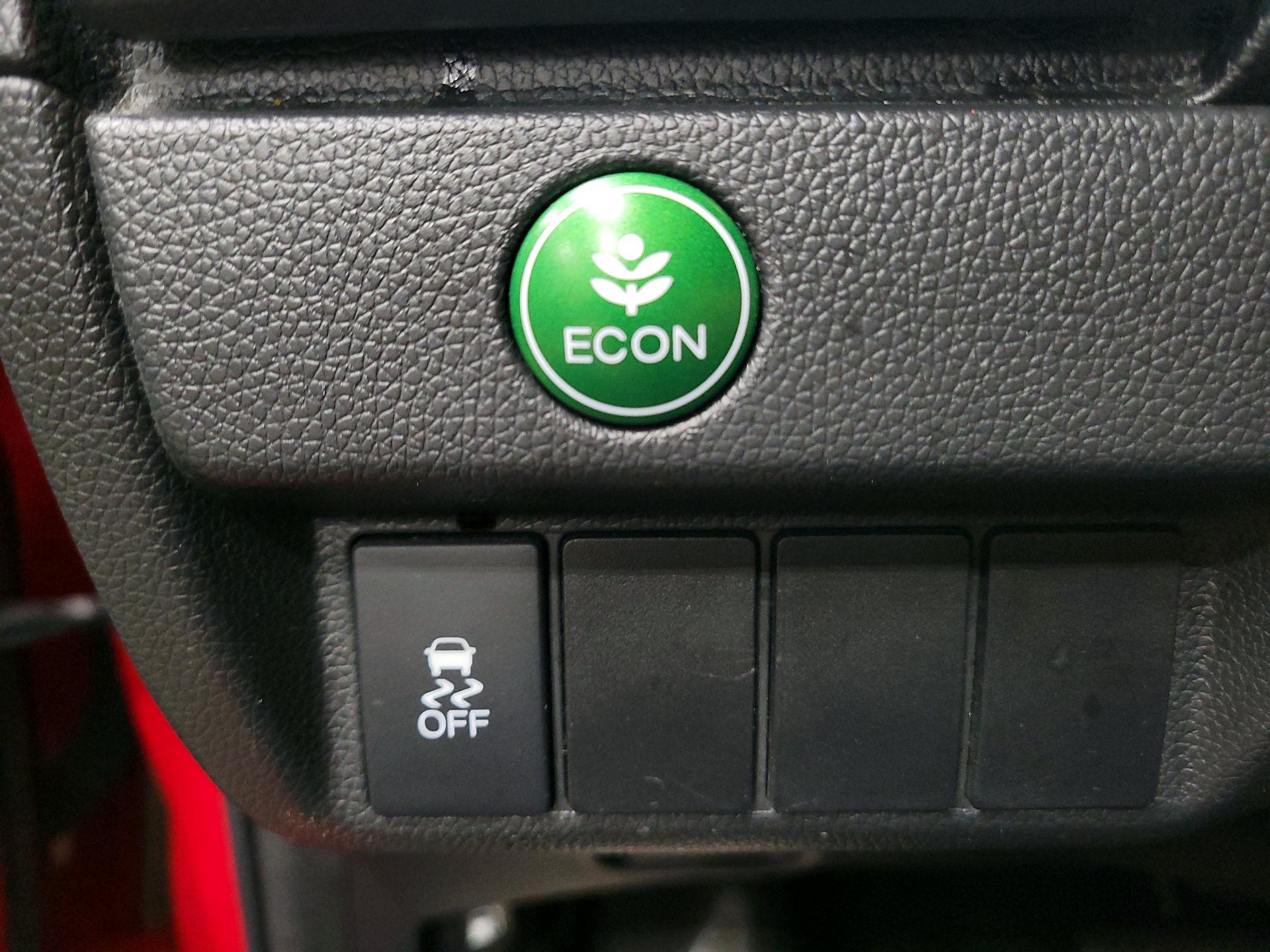 Thumbnail: 2015 Honda Fit - 13