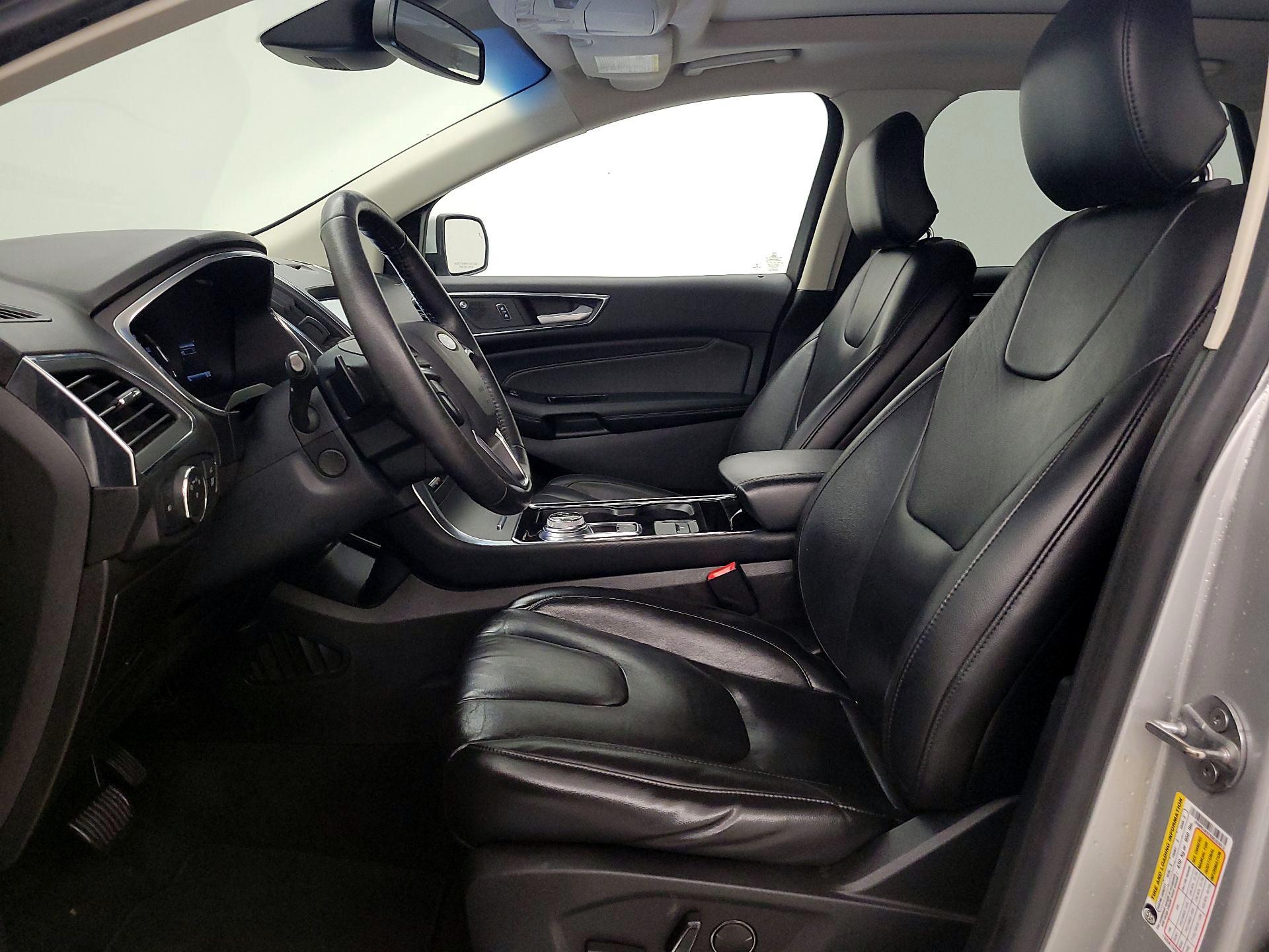 Thumbnail: 2019 Ford Edge - 11