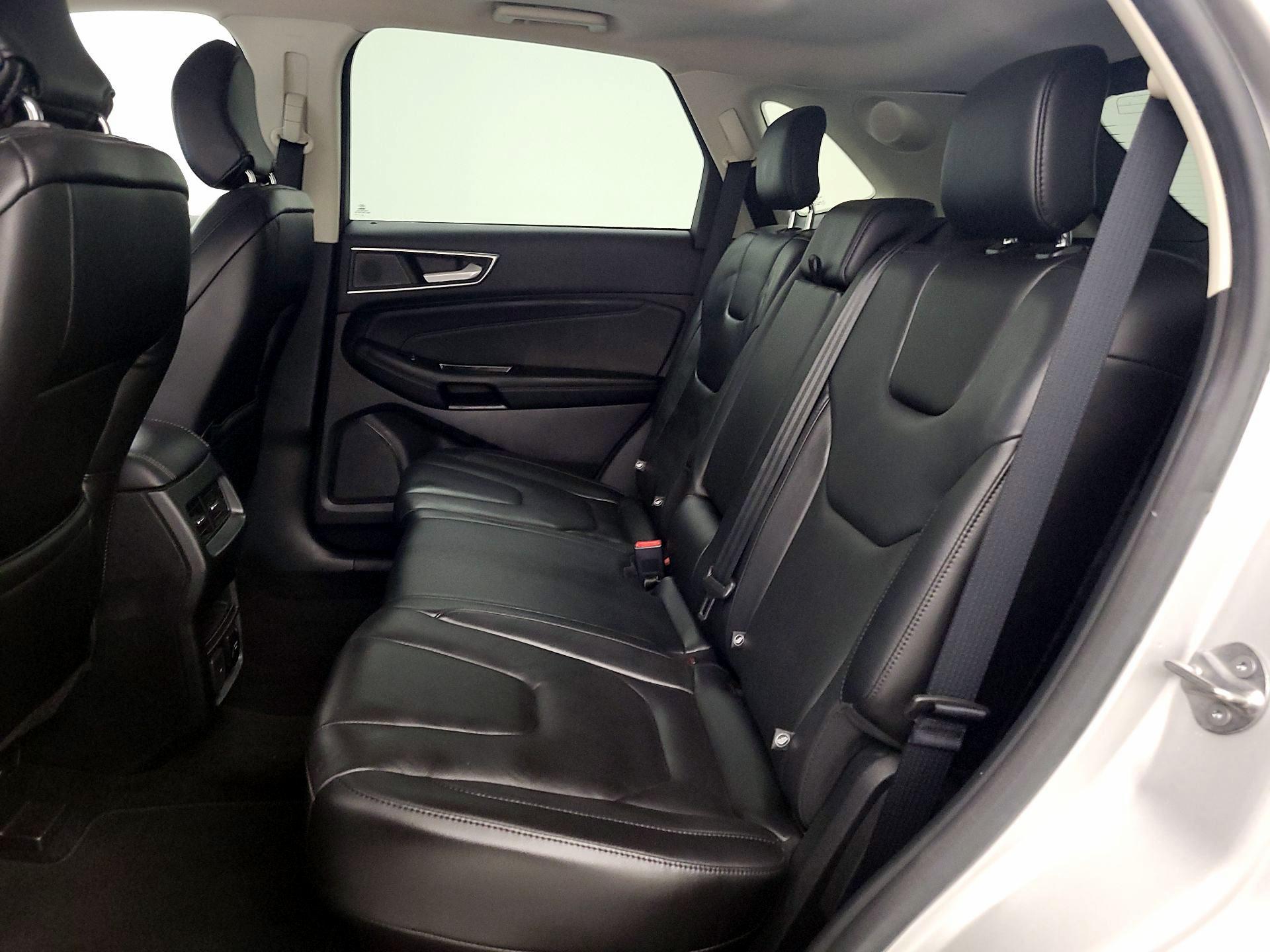 Thumbnail: 2019 Ford Edge - 18