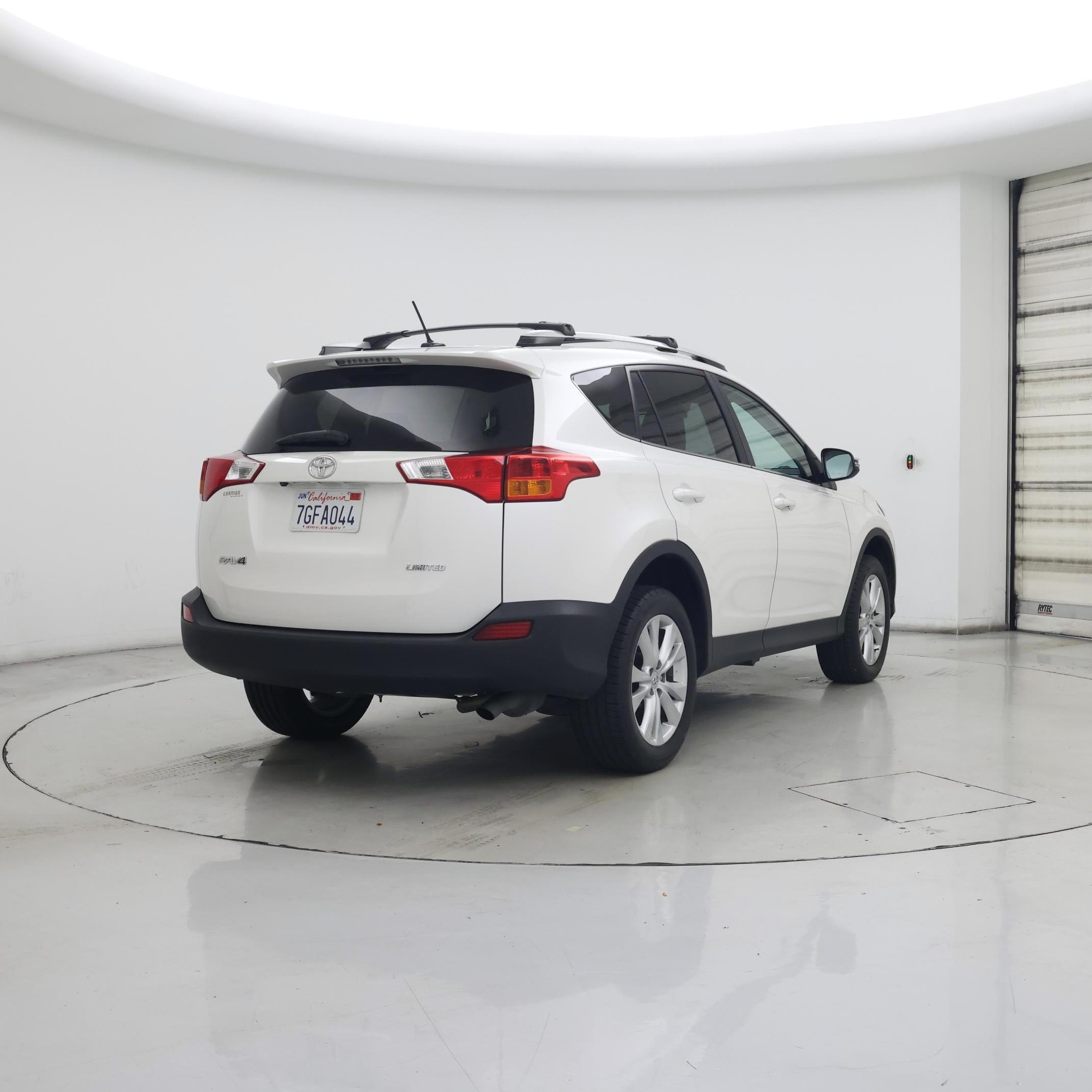 Thumbnail: 2014 Toyota RAV4 - 8