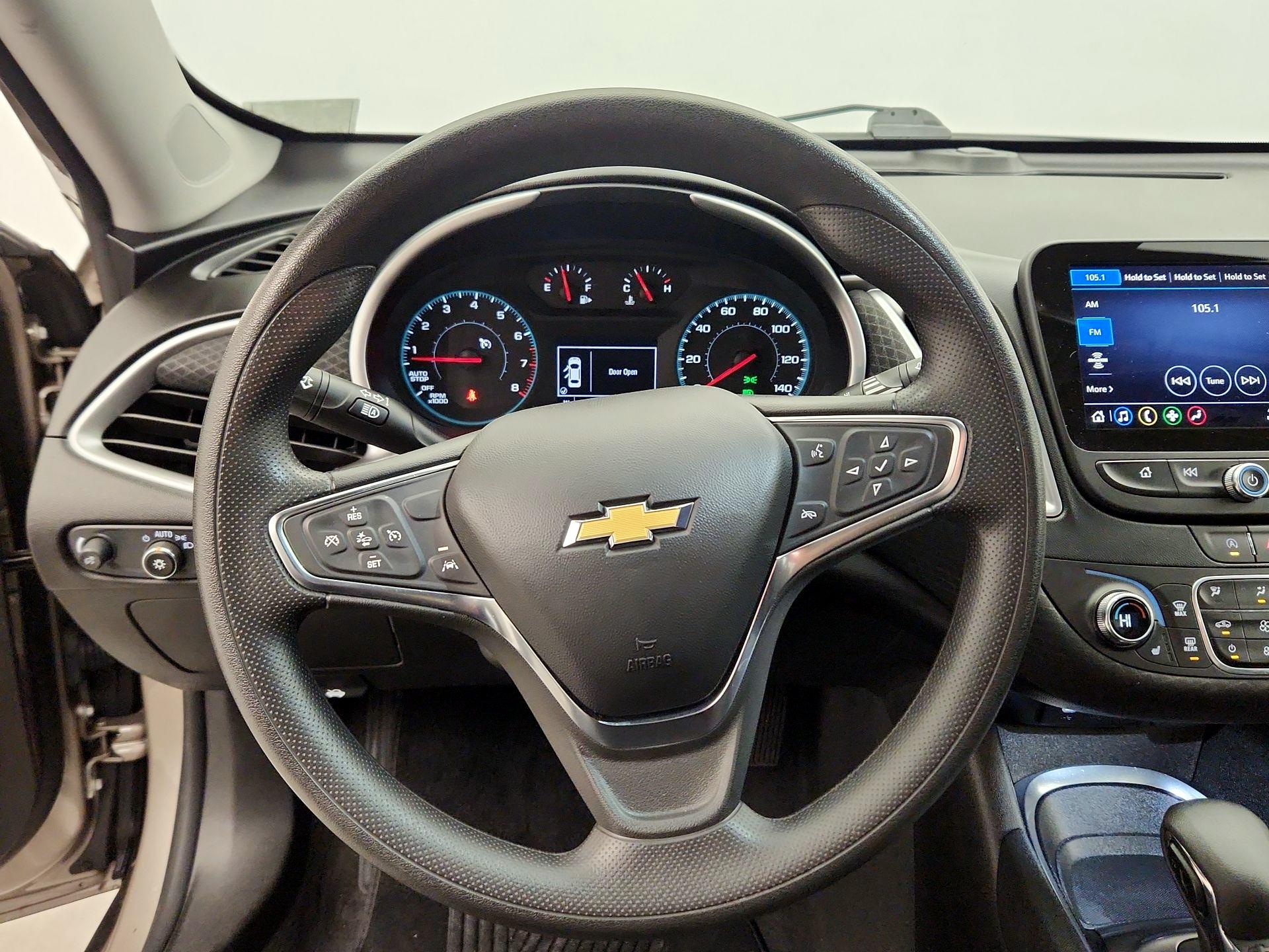 Thumbnail: 2024 Chevrolet Malibu - 10