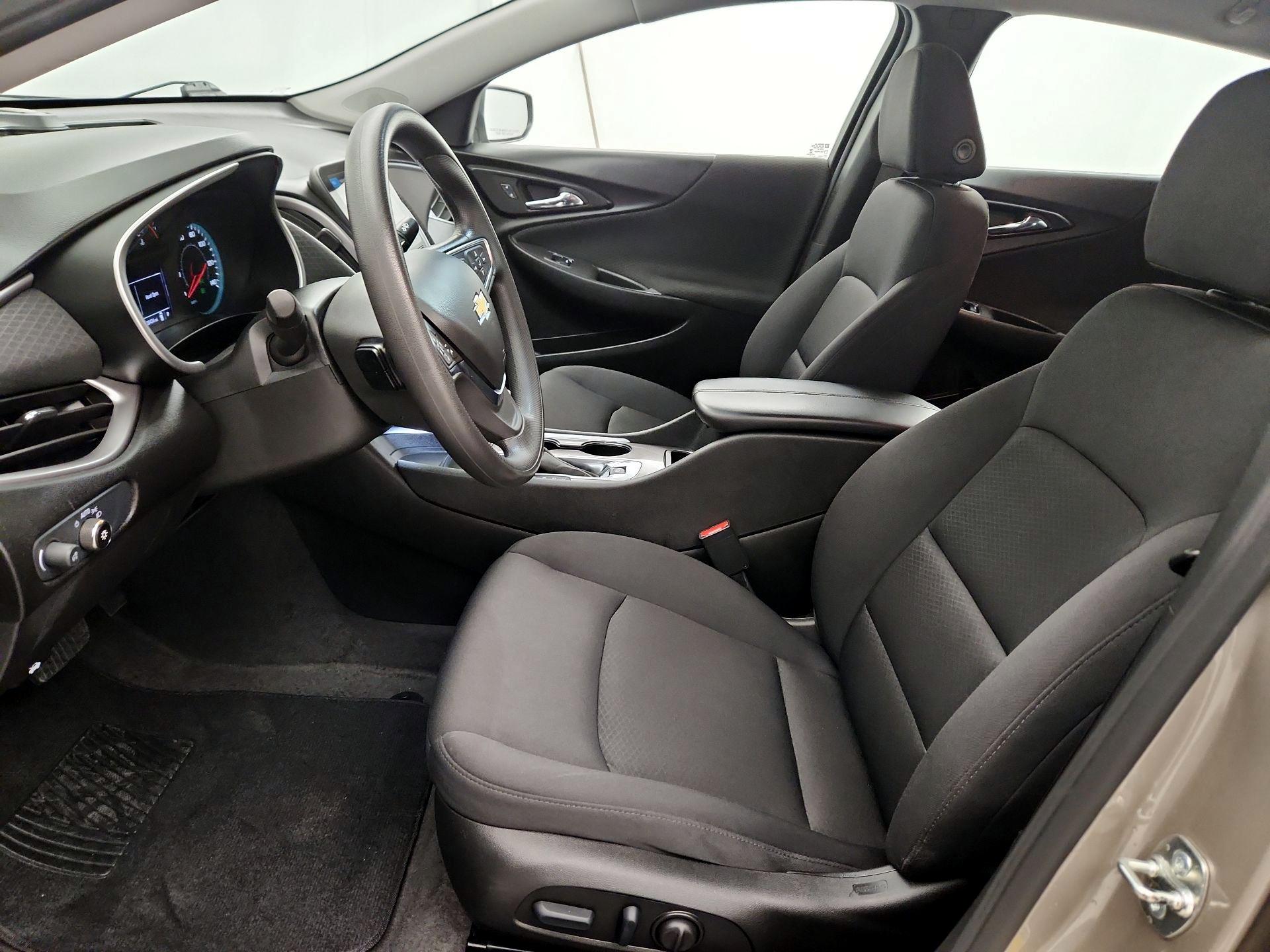 Thumbnail: 2024 Chevrolet Malibu - 11