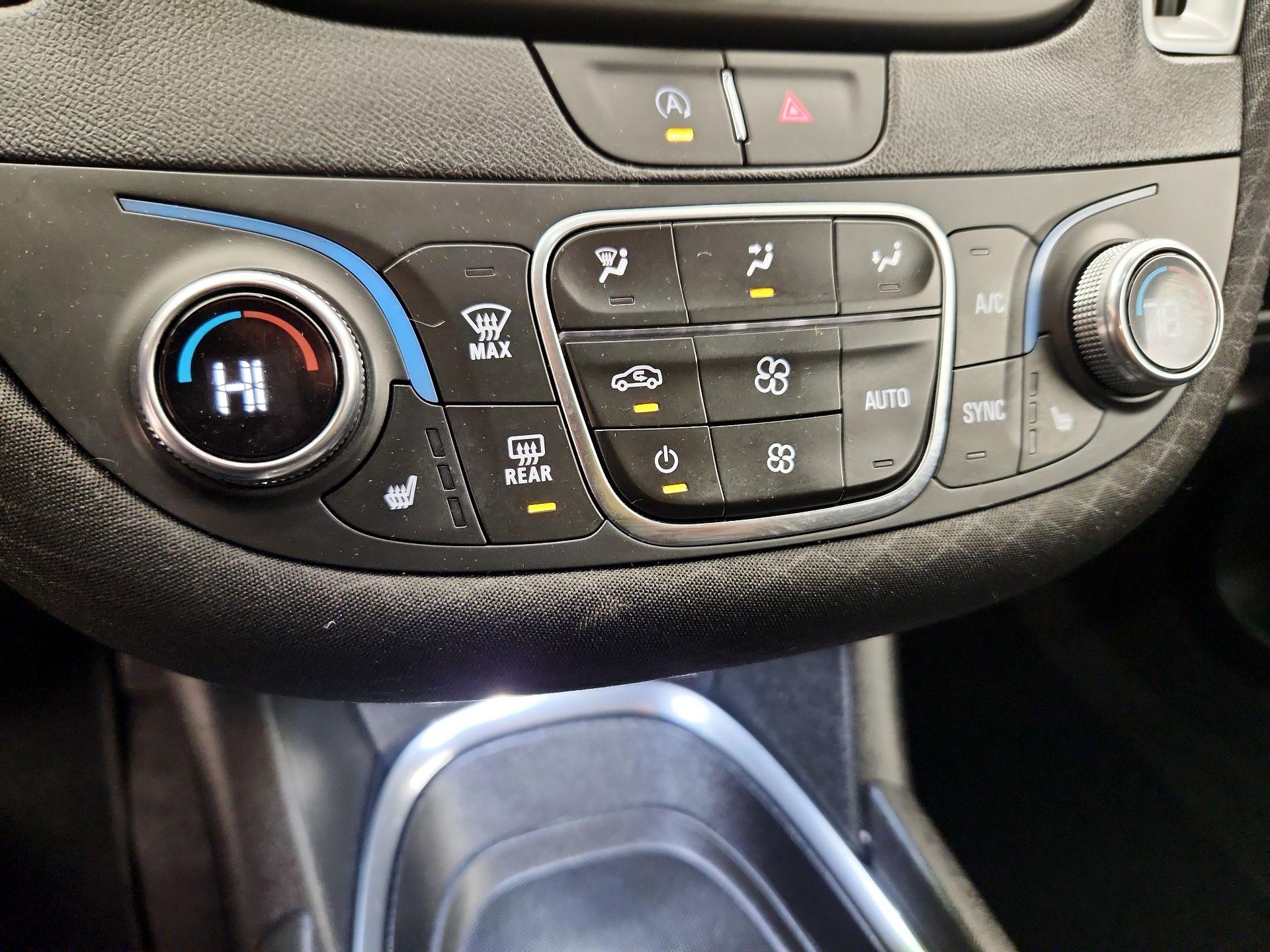 Thumbnail: 2024 Chevrolet Malibu - 16