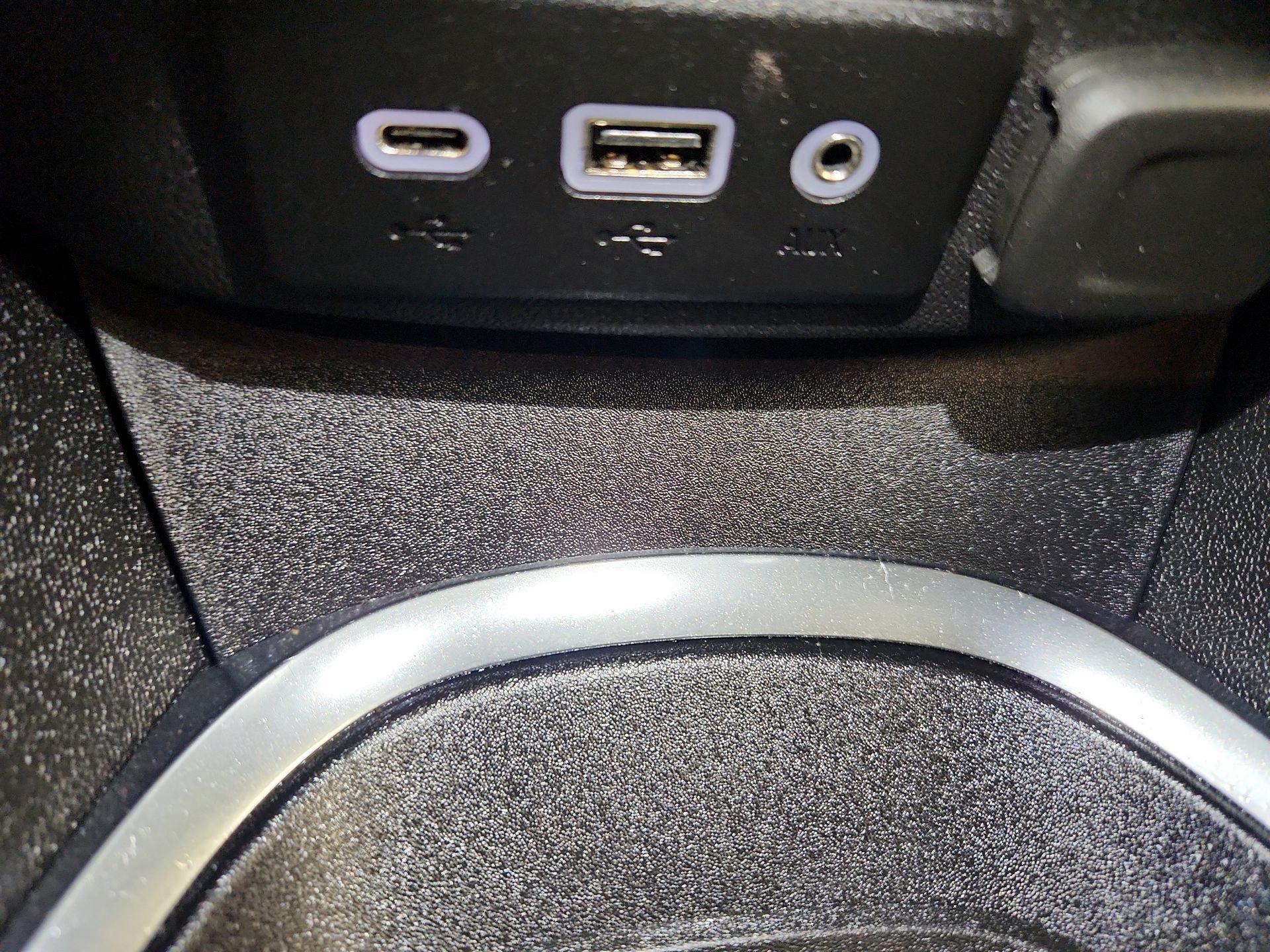 Thumbnail: 2024 Chevrolet Malibu - 18