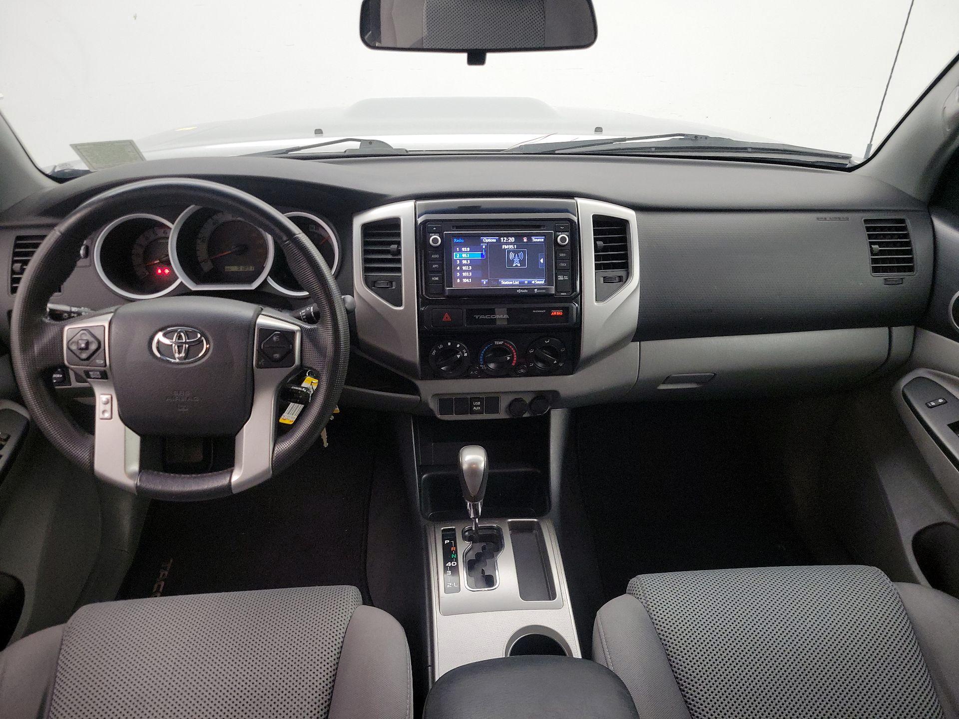 Thumbnail: 2015 Toyota Tacoma - 9