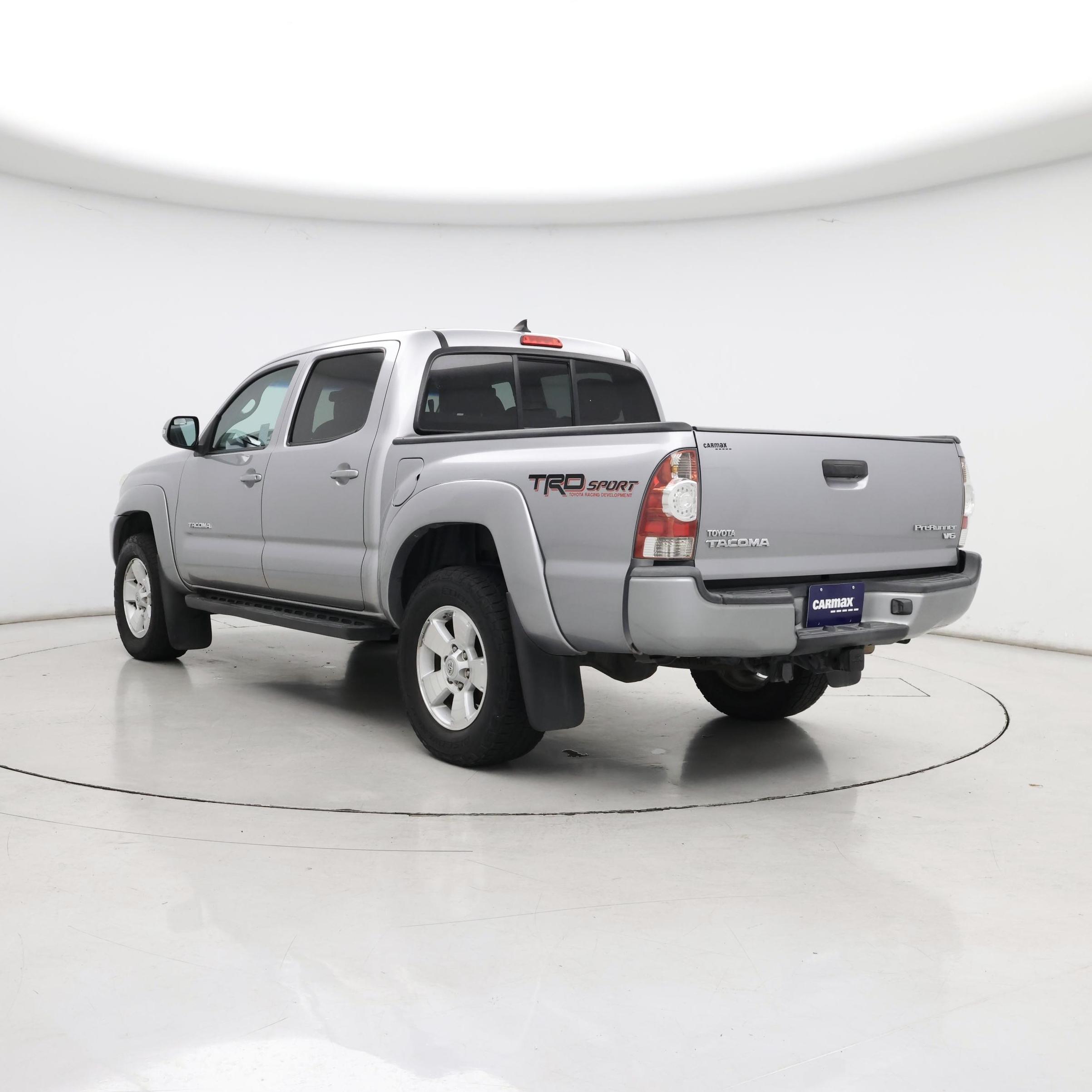 Thumbnail: 2015 Toyota Tacoma - 2