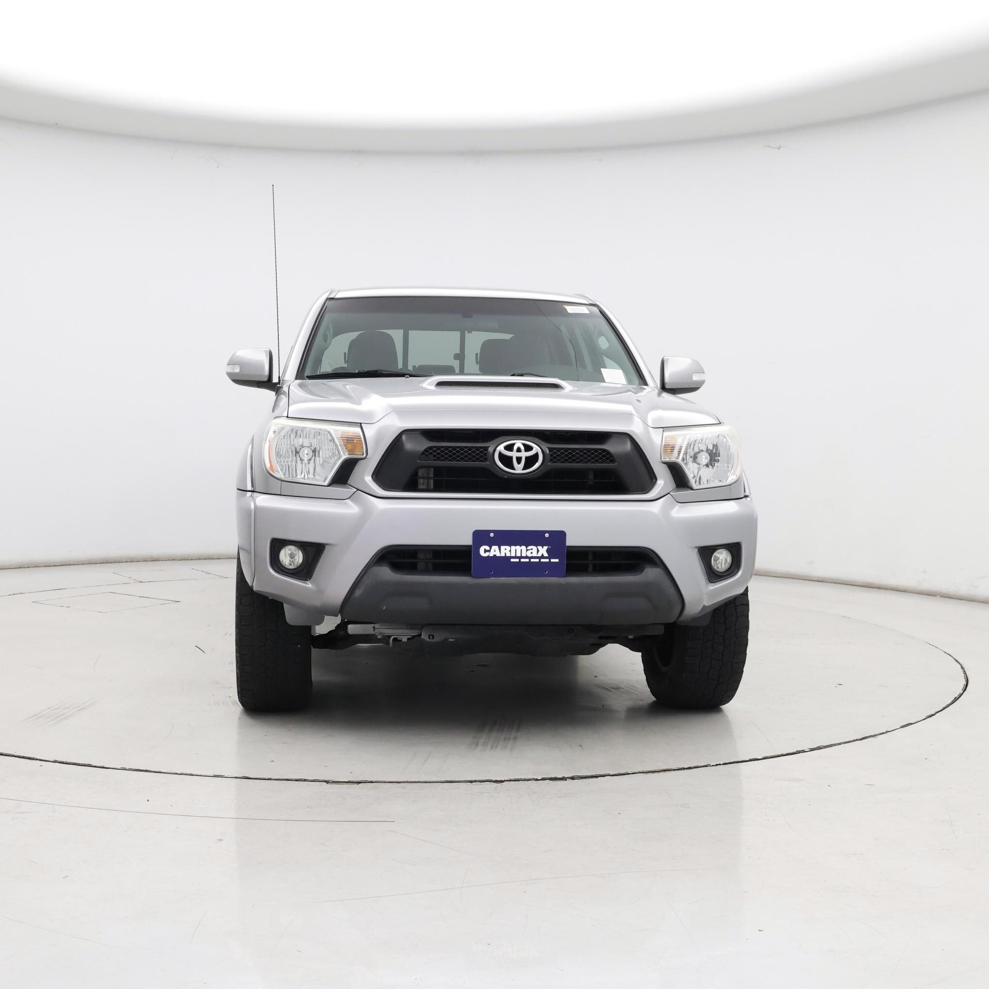 Thumbnail: 2015 Toyota Tacoma - 5
