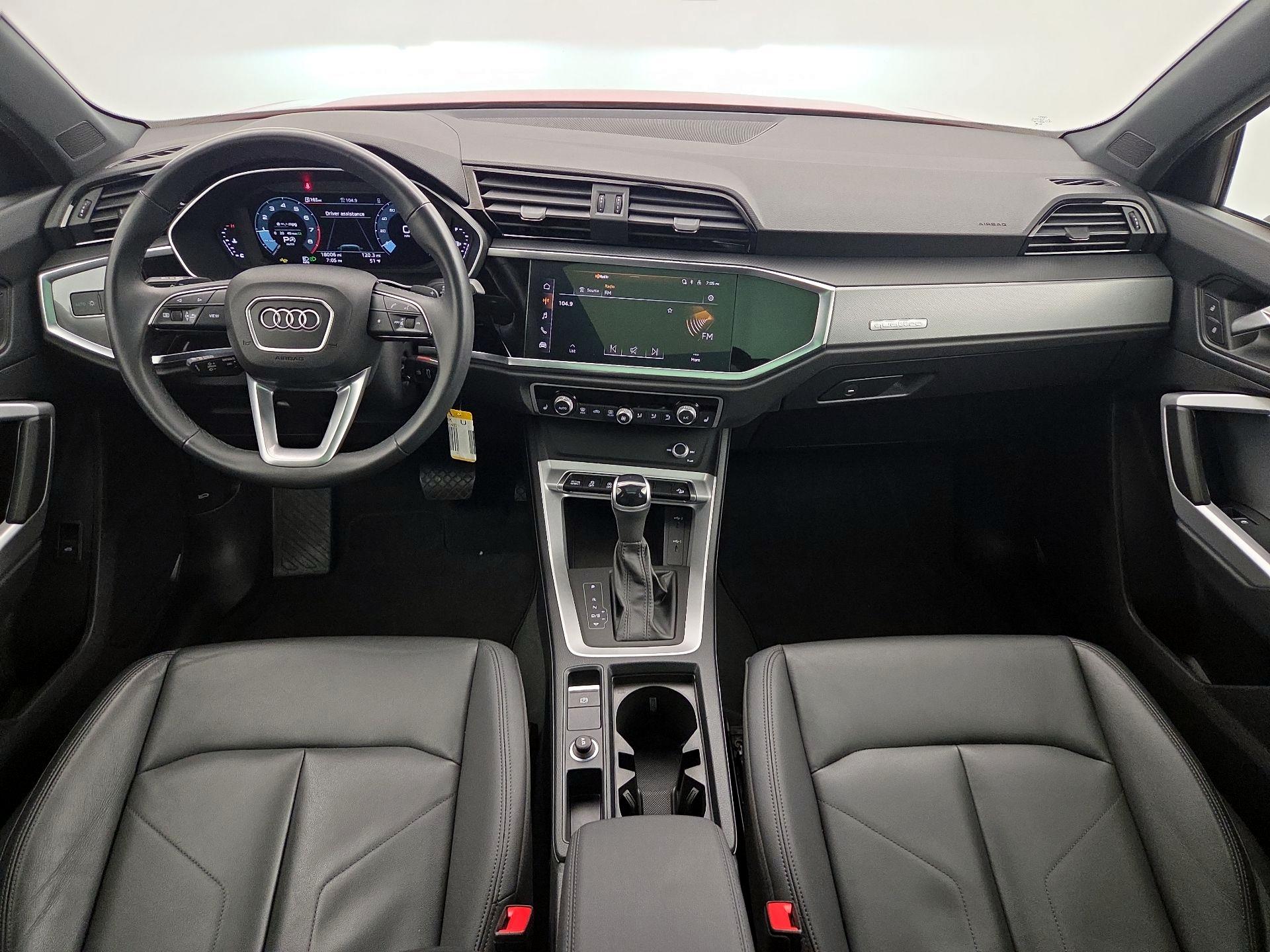 Thumbnail: 2025 Audi Q3 - 9