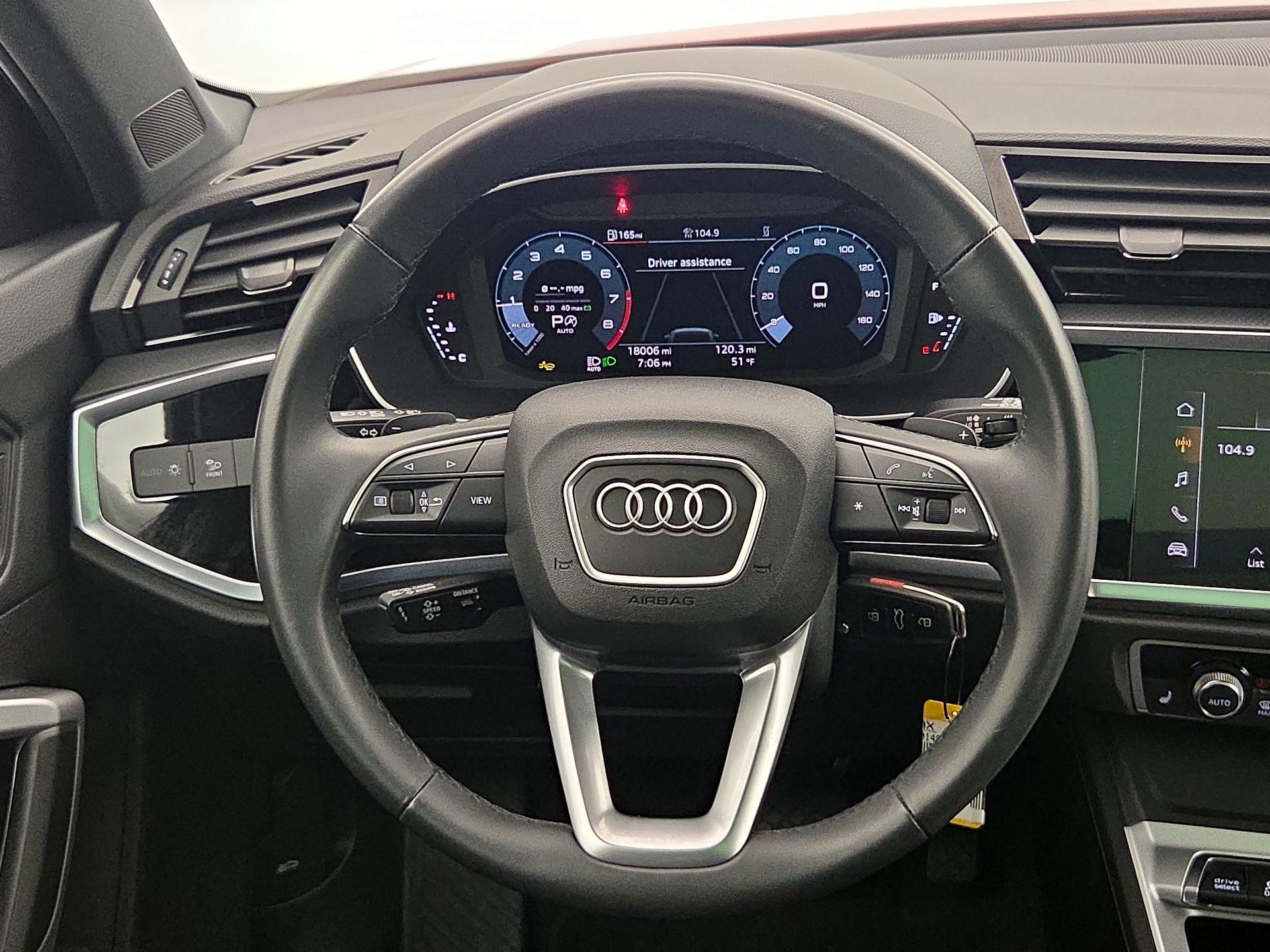 Thumbnail: 2025 Audi Q3 - 10