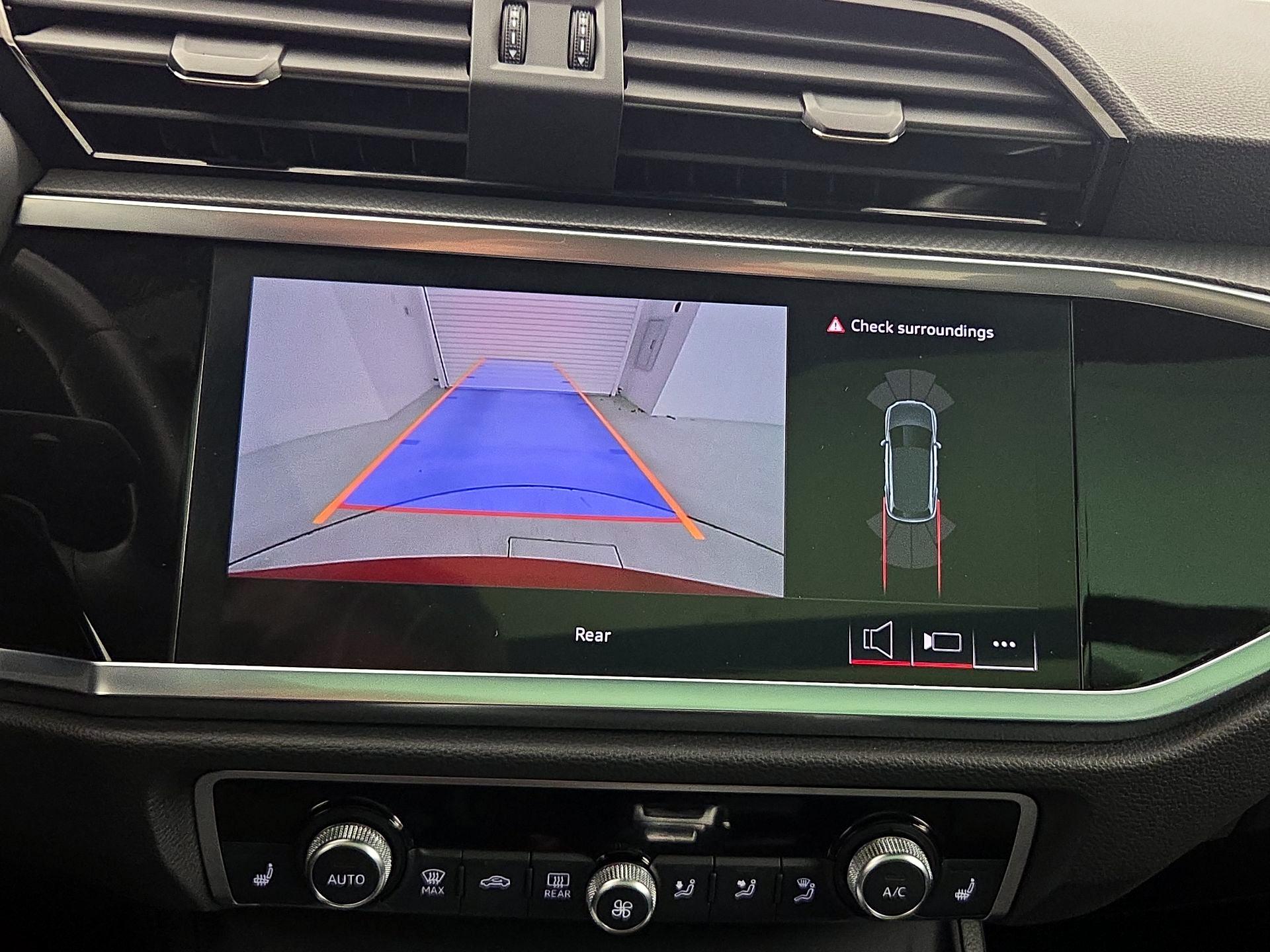 Thumbnail: 2025 Audi Q3 - 13