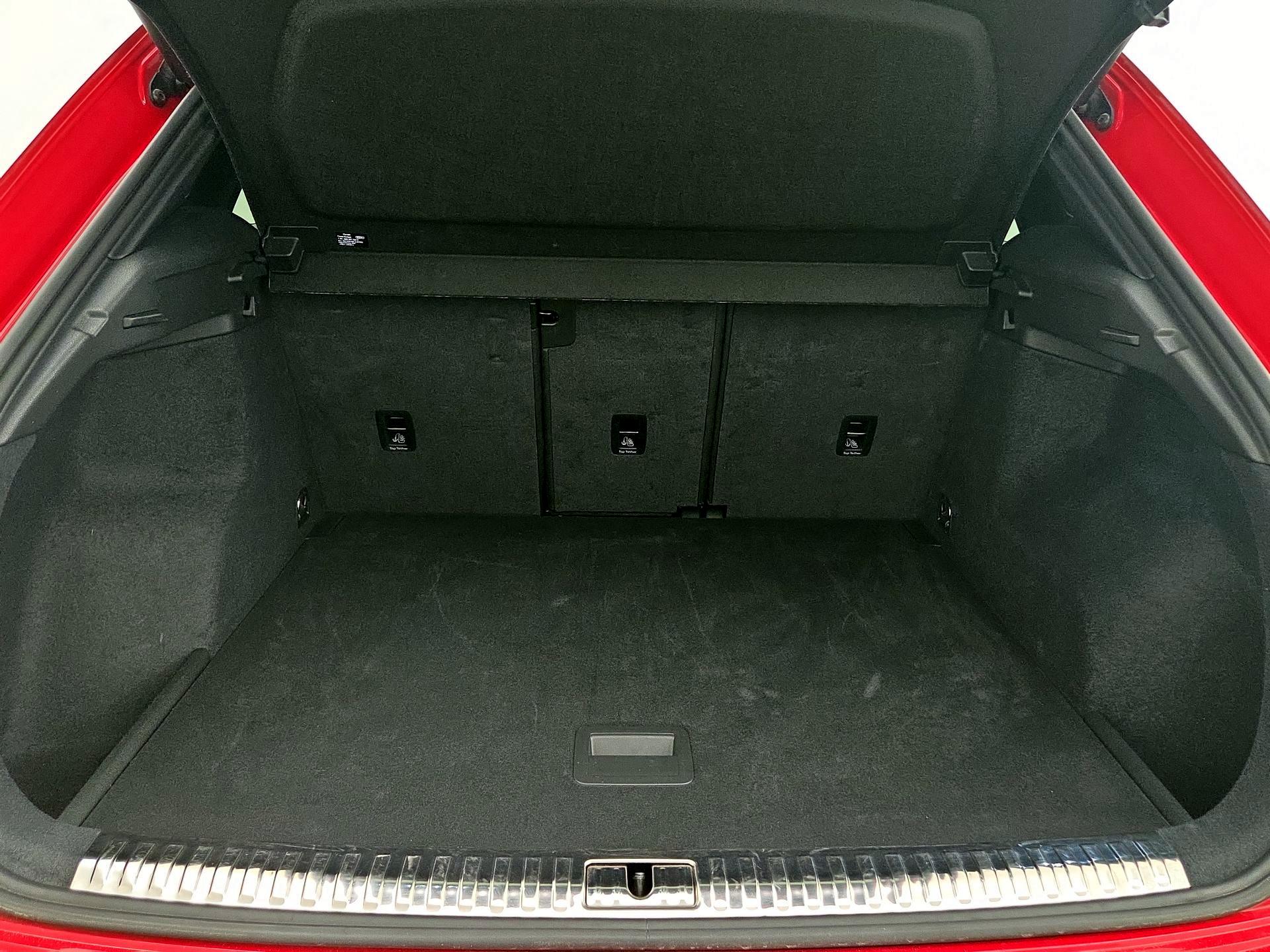 Thumbnail: 2025 Audi Q3 - 19