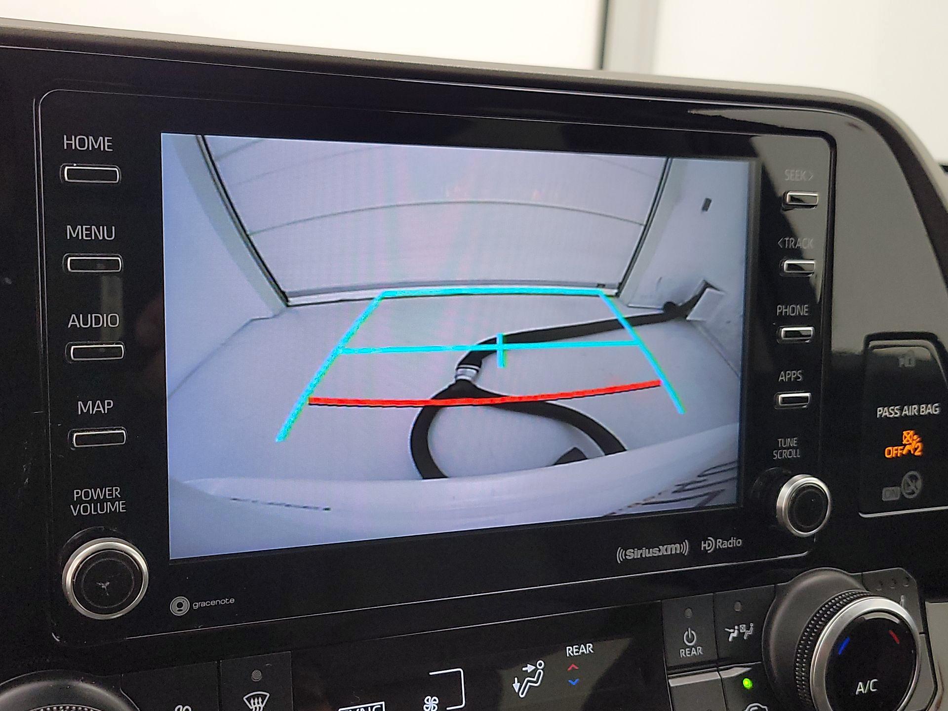 Thumbnail: 2021 Toyota Highlander - 15