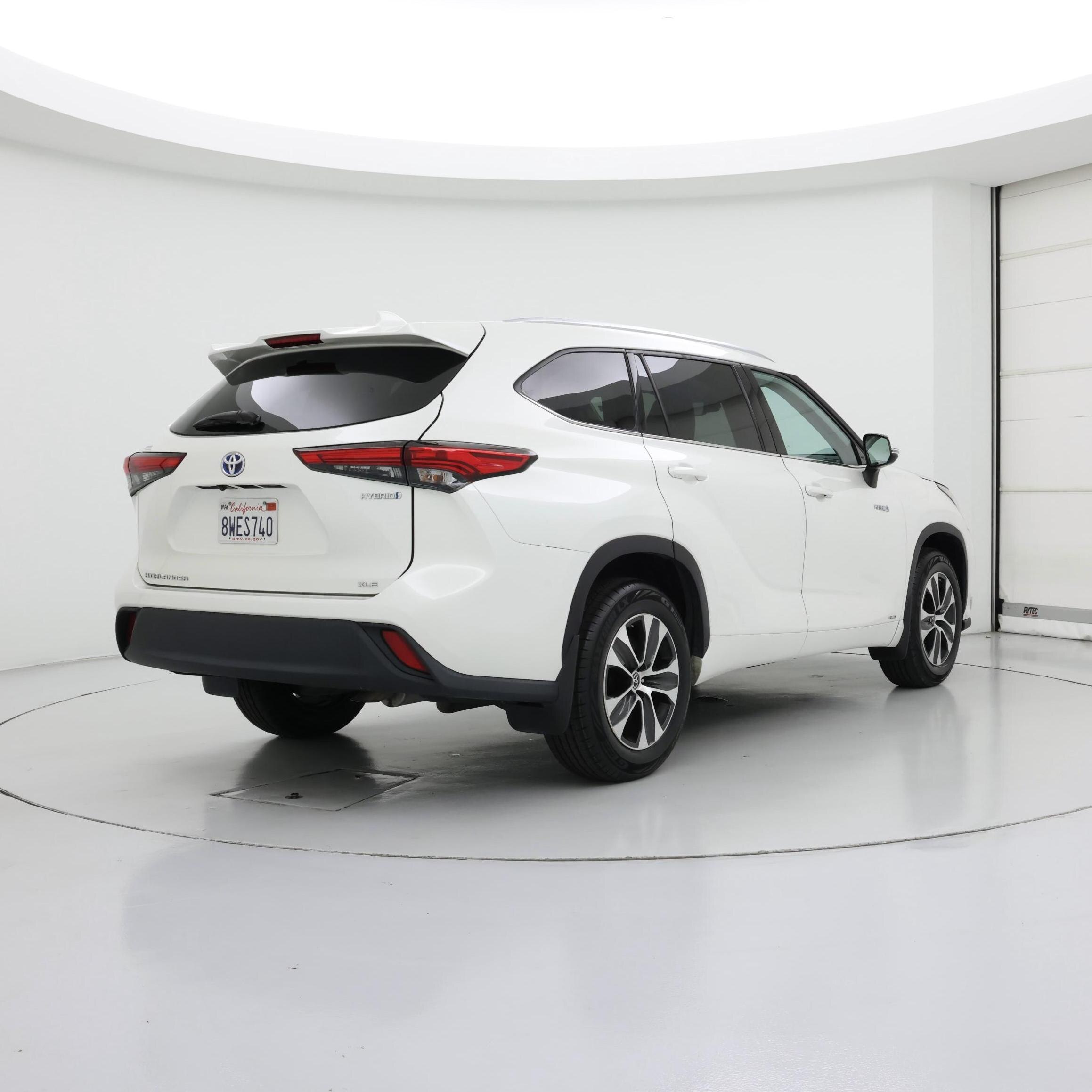 Thumbnail: 2021 Toyota Highlander - 8
