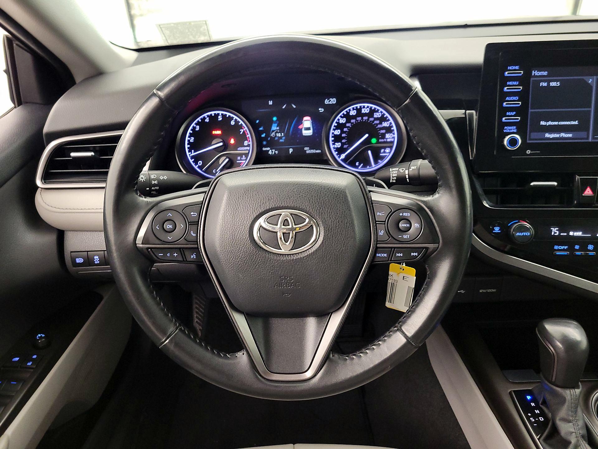 Thumbnail: 2022 Toyota Camry - 10