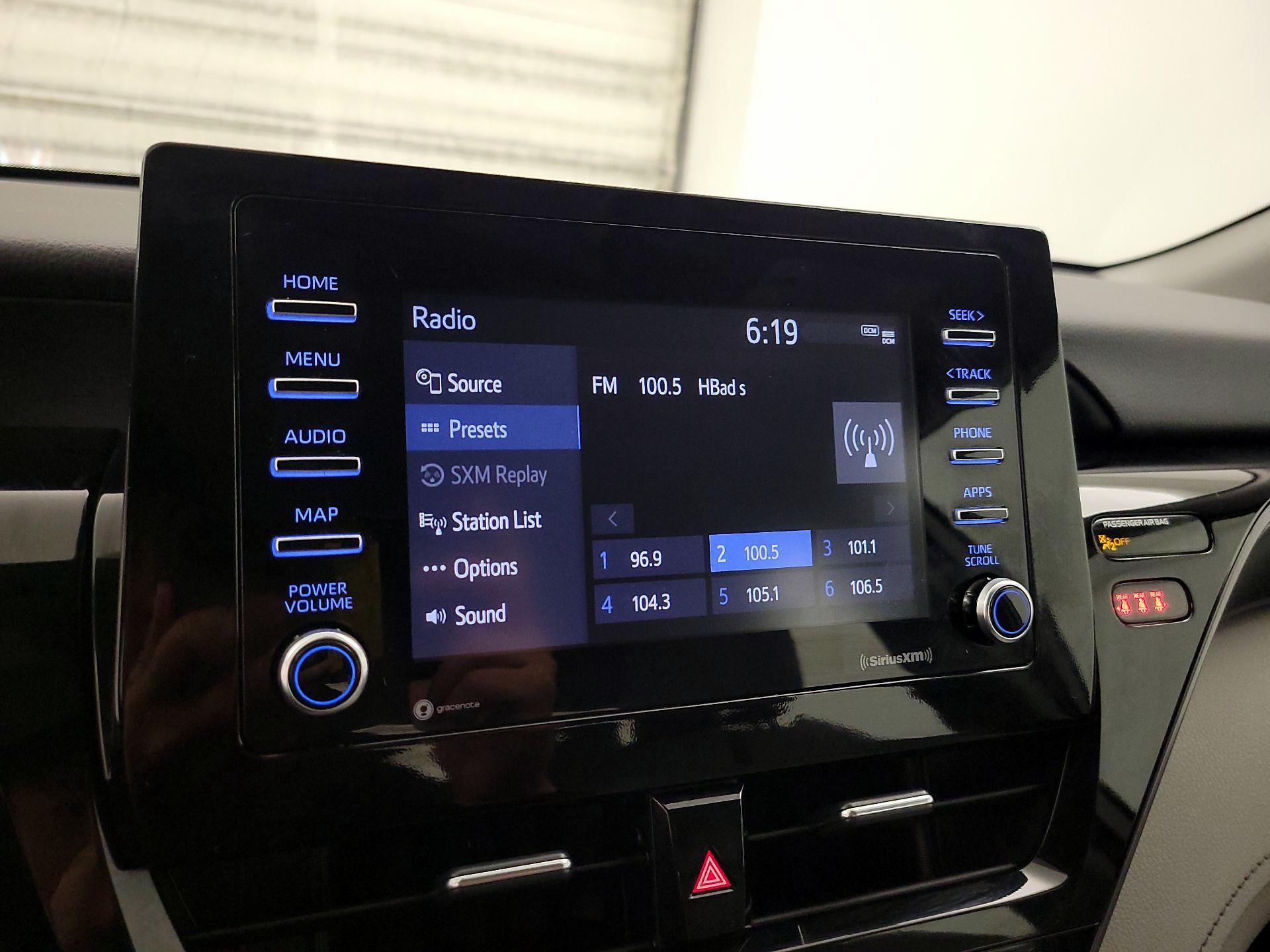 Thumbnail: 2022 Toyota Camry - 15