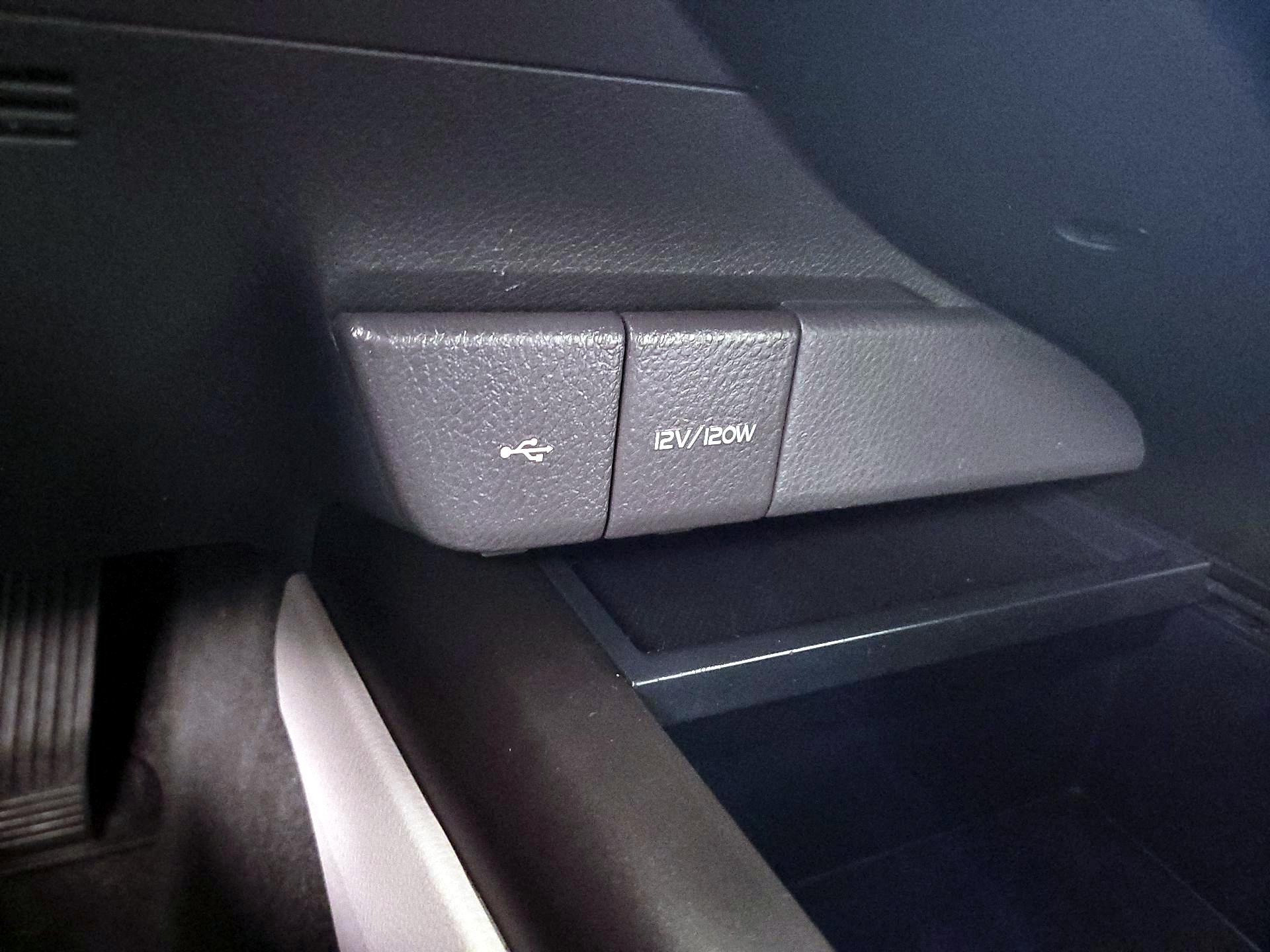 Thumbnail: 2022 Toyota Camry - 18