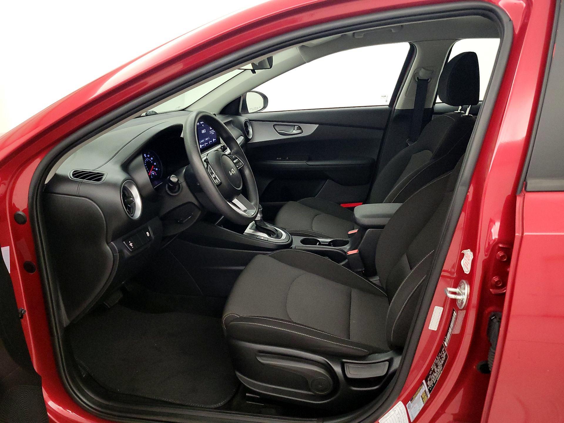 Thumbnail: 2023 Kia Forte - 11