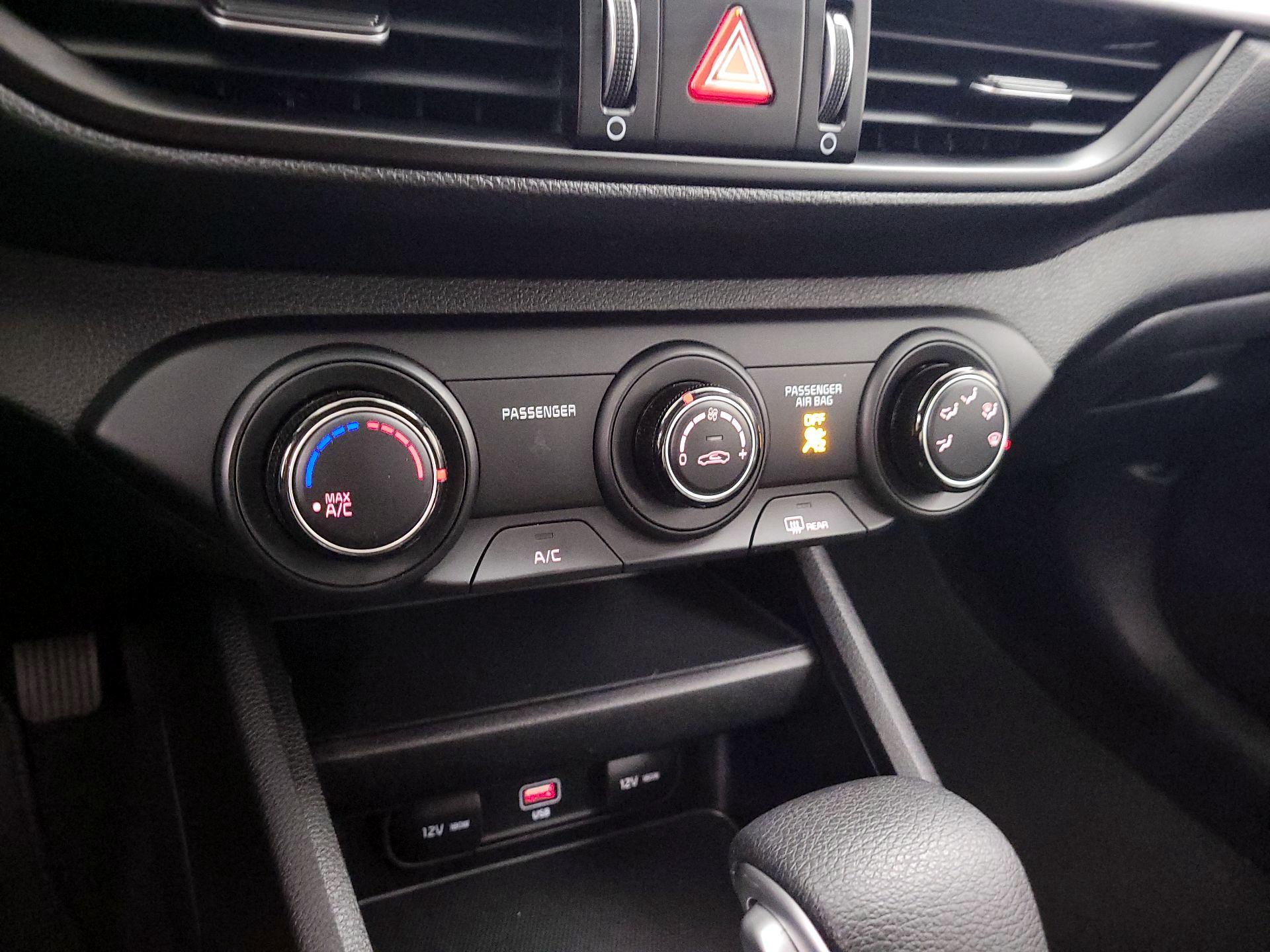 Thumbnail: 2023 Kia Forte - 16