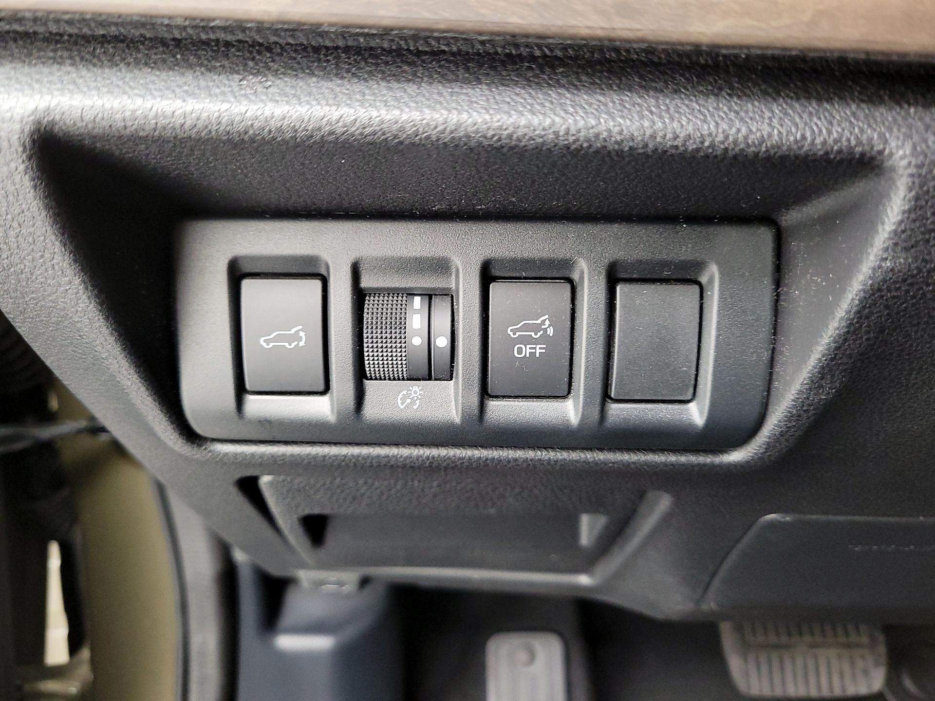 Thumbnail: 2022 Subaru Outback - 13