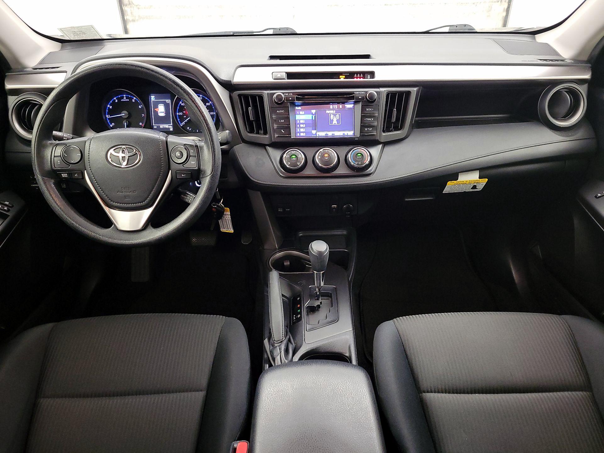 Thumbnail: 2018 Toyota RAV4 - 9