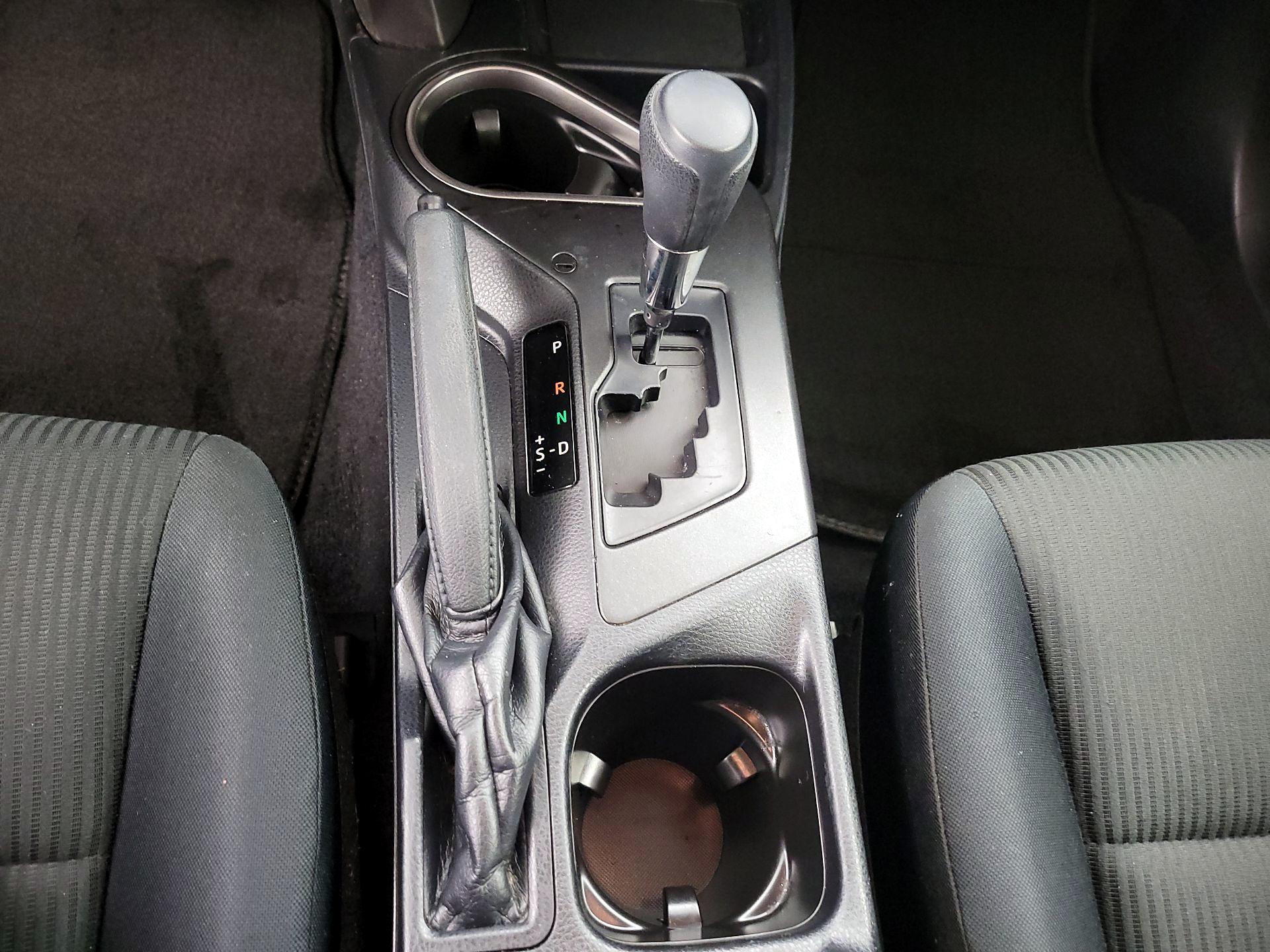 Thumbnail: 2018 Toyota RAV4 - 17