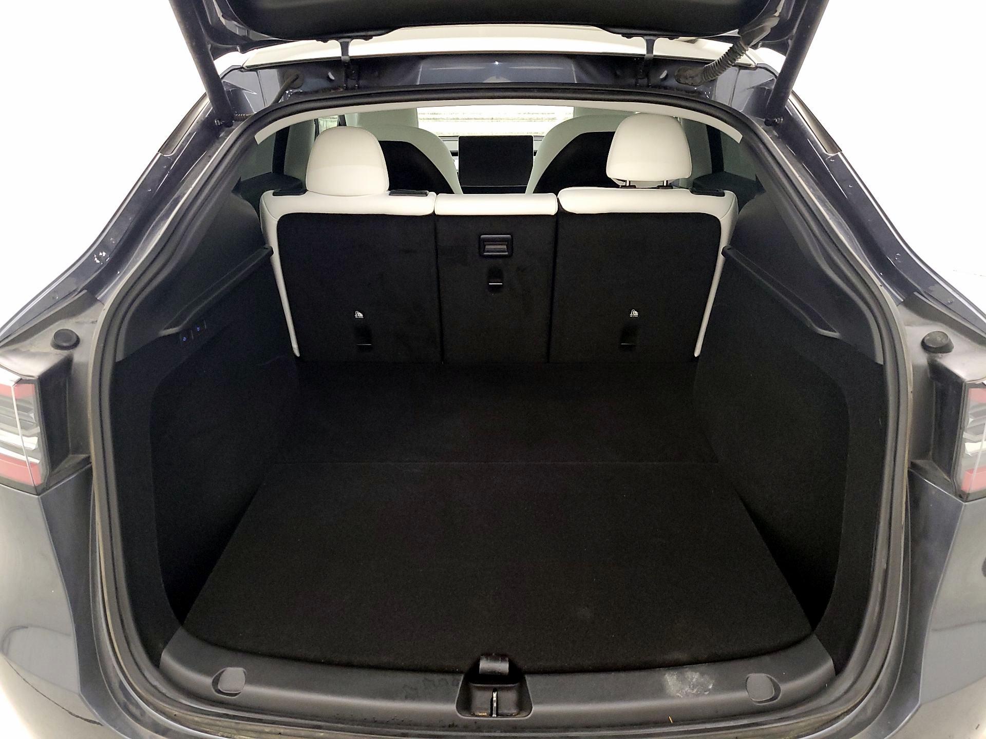 Thumbnail: 2023 Tesla Model Y - 18